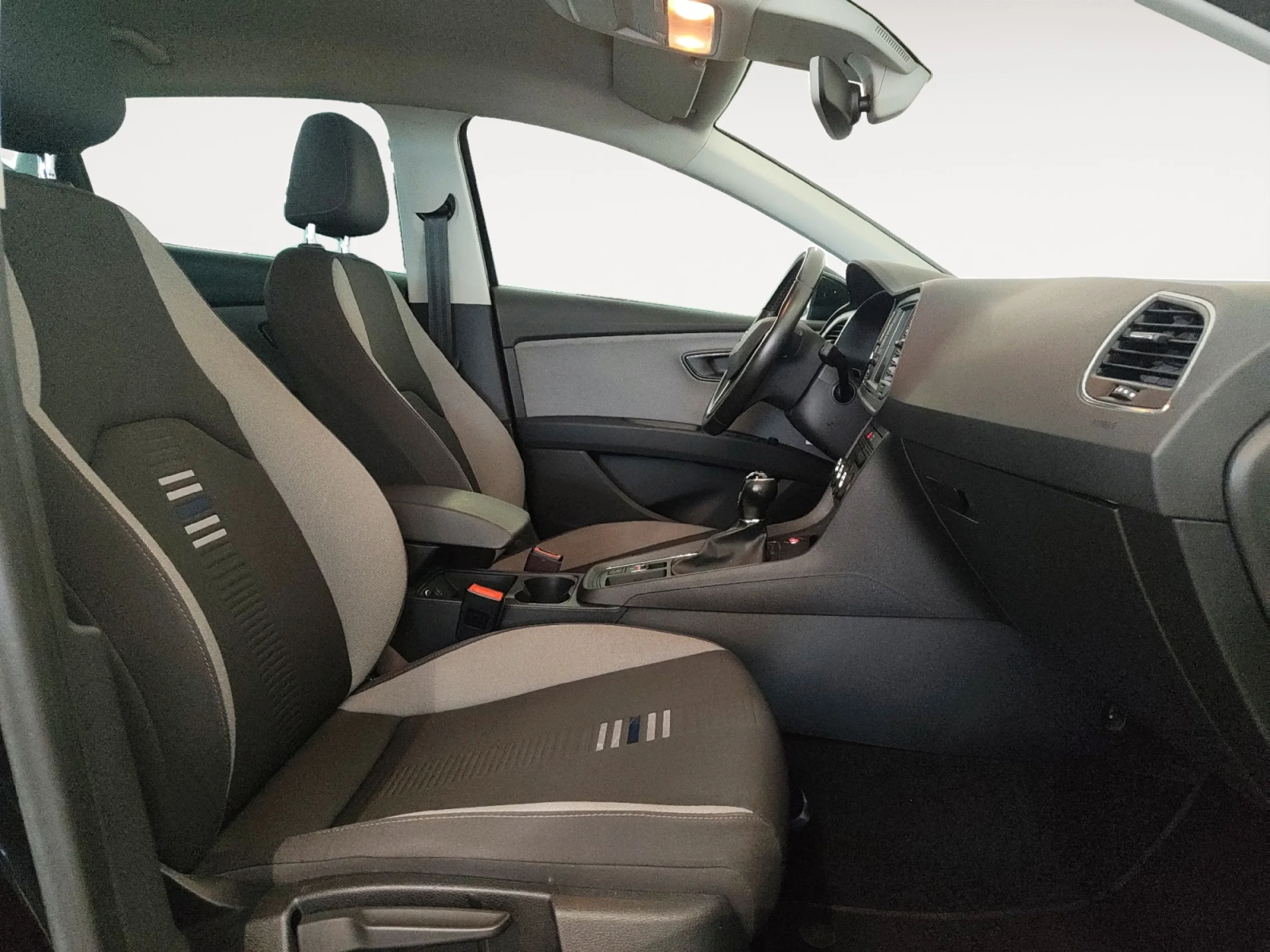 SEAT LEON 1.5 ECOTSI 96KW (130CV) ST&SP STYLE - Foto 5