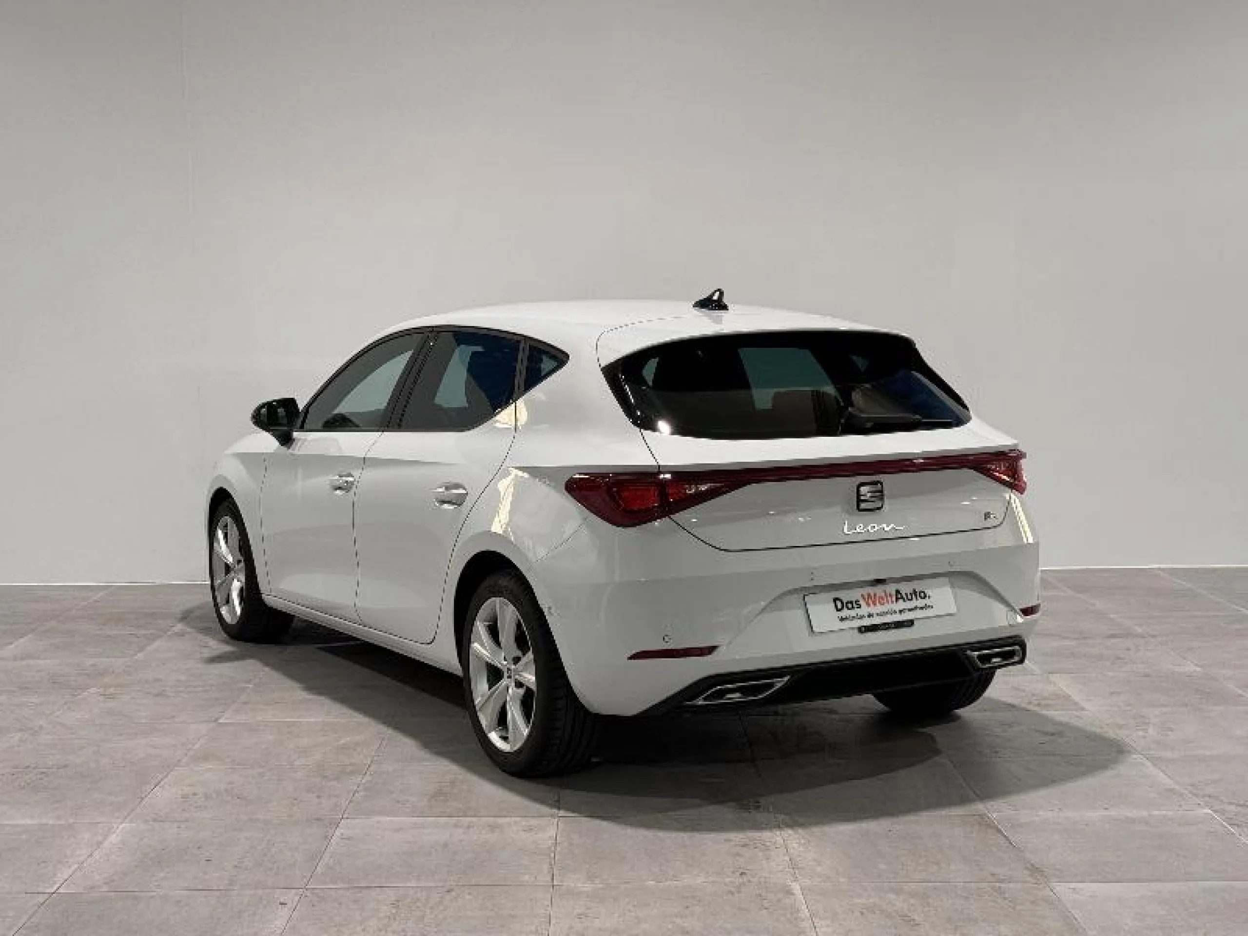 SEAT NUEVO LEON 1.5 TSI 96KW S&S FR XL - Foto 2