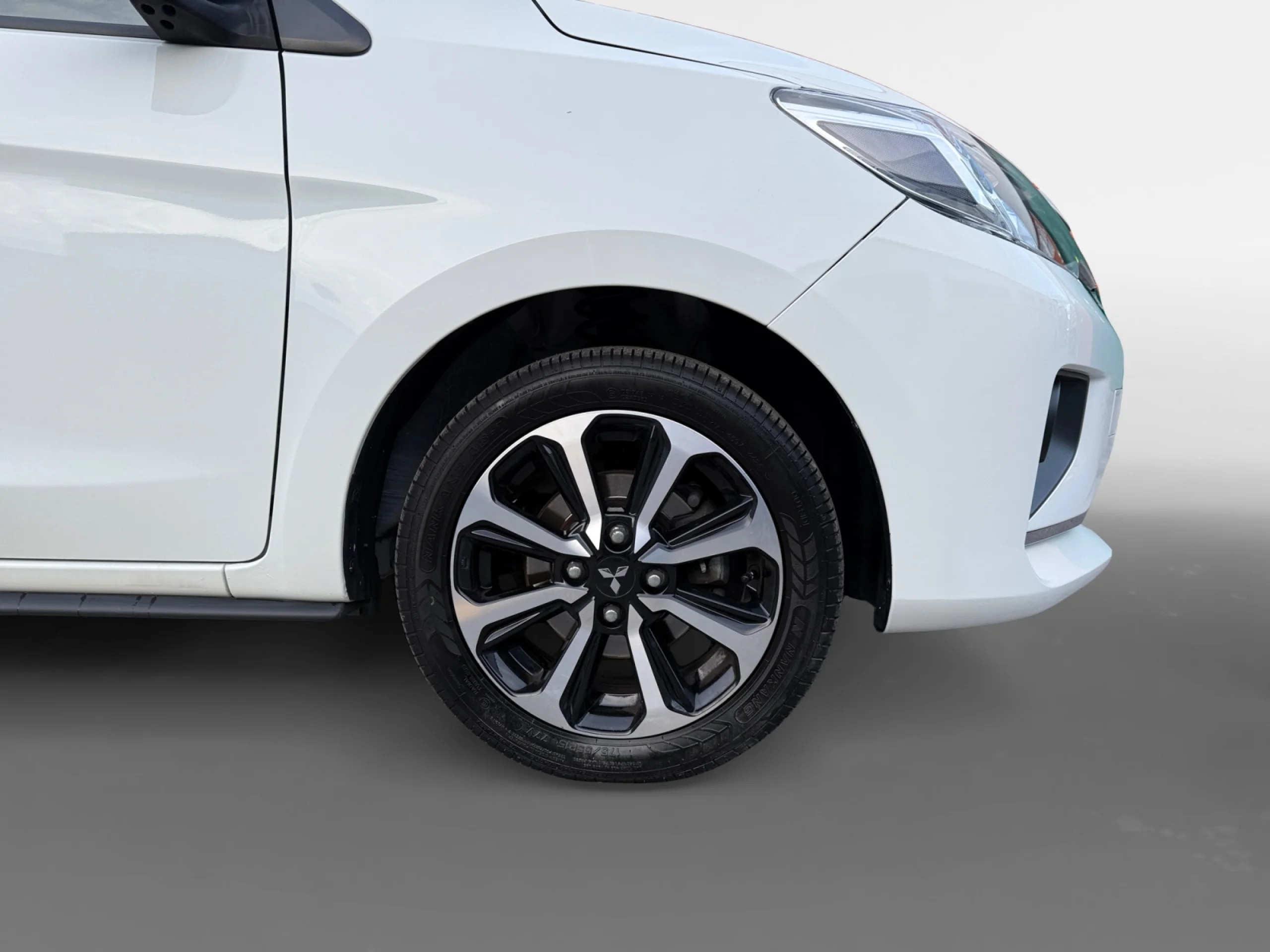 Mitsubishi SPACE STAR 120 MPI KAITEKI - Foto 8