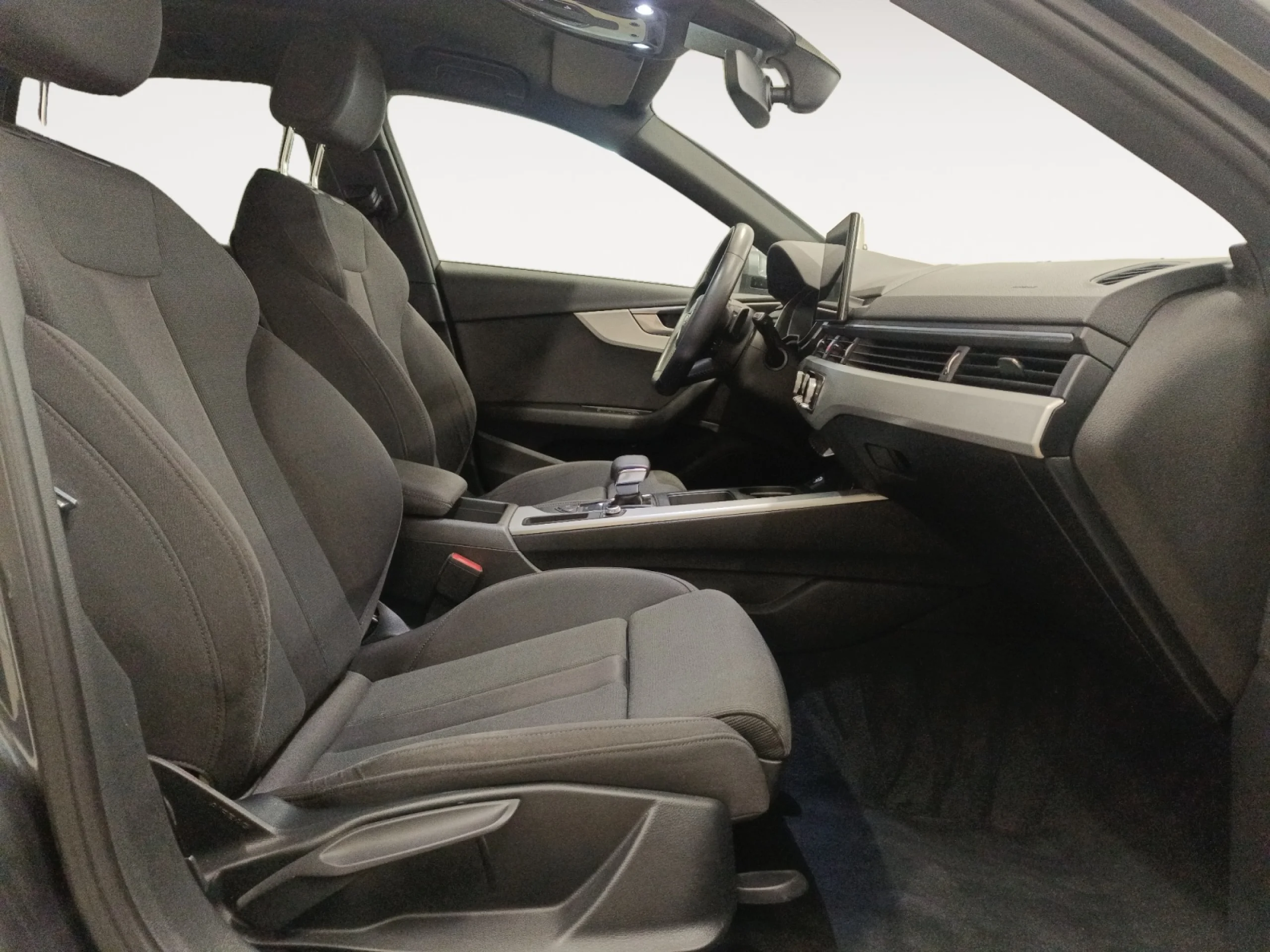 AUDI A4 AVANT S LINE 35 TDI 110KW S TRONIC - Foto 5