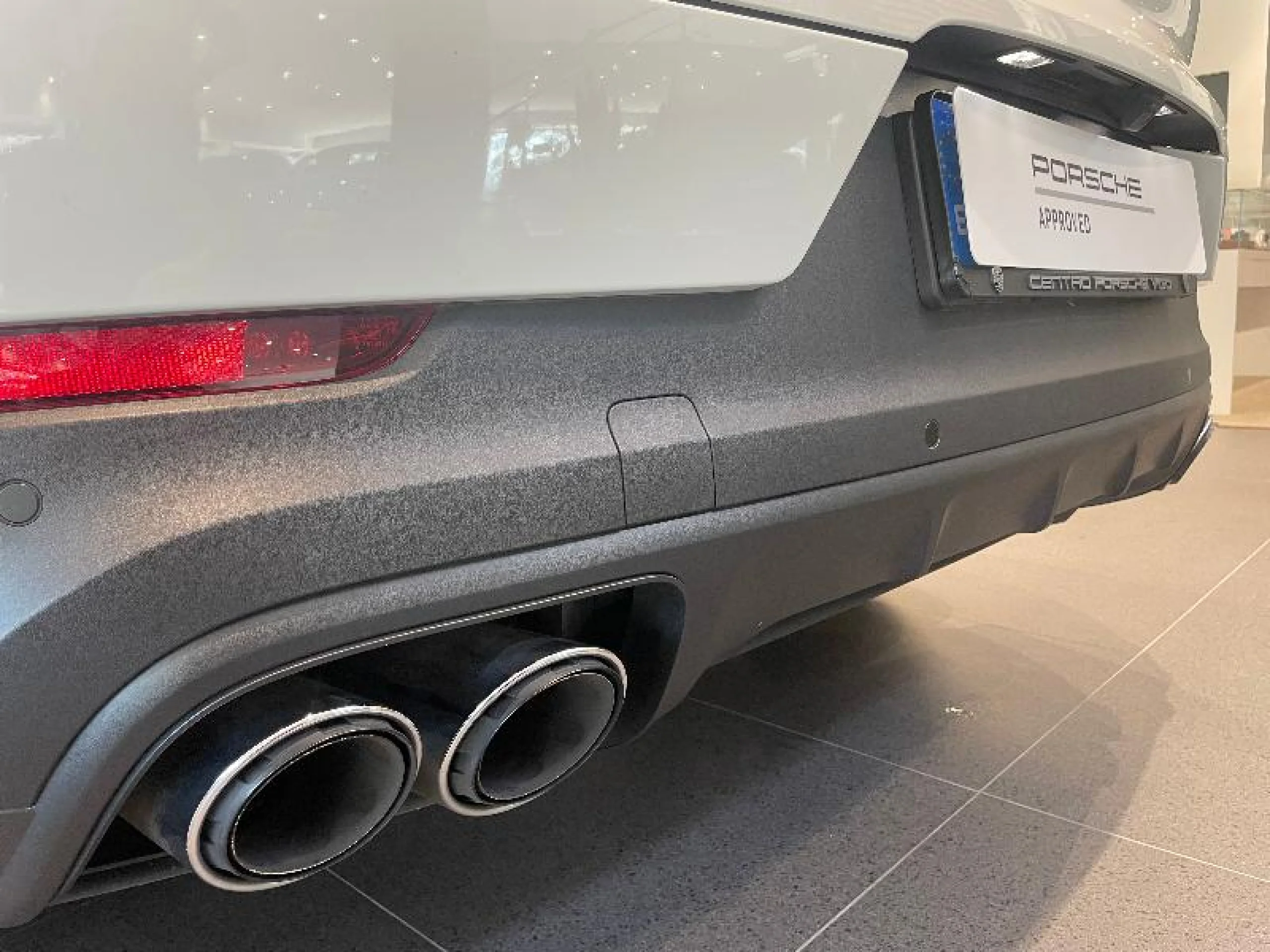 PORSCHE CAYENNE COUPE E HYBRID - Foto 47