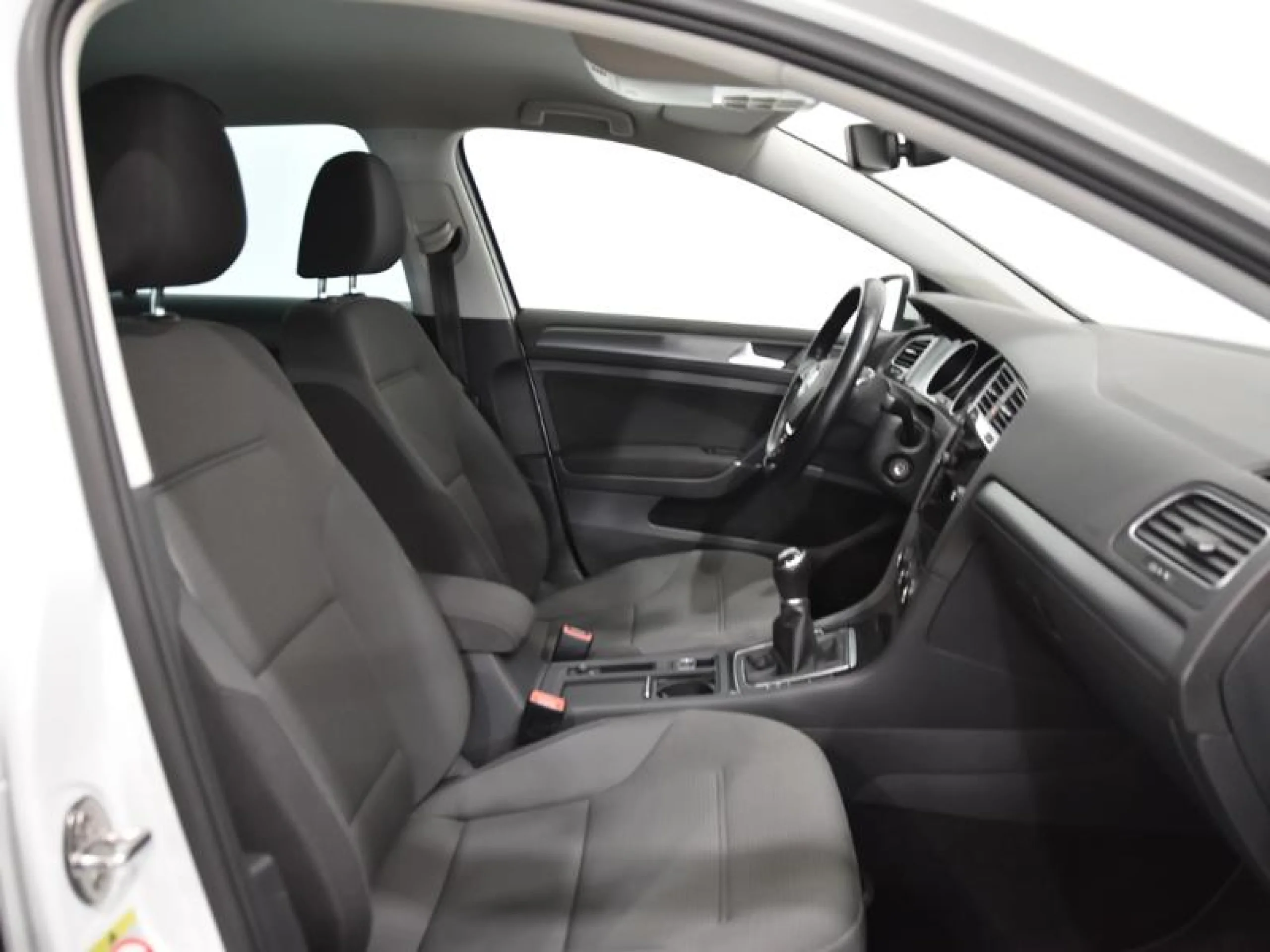 VOLKSWAGEN GOLF ADVANCE 1.5 TSI EVO 96KW (130CV) - Foto 5