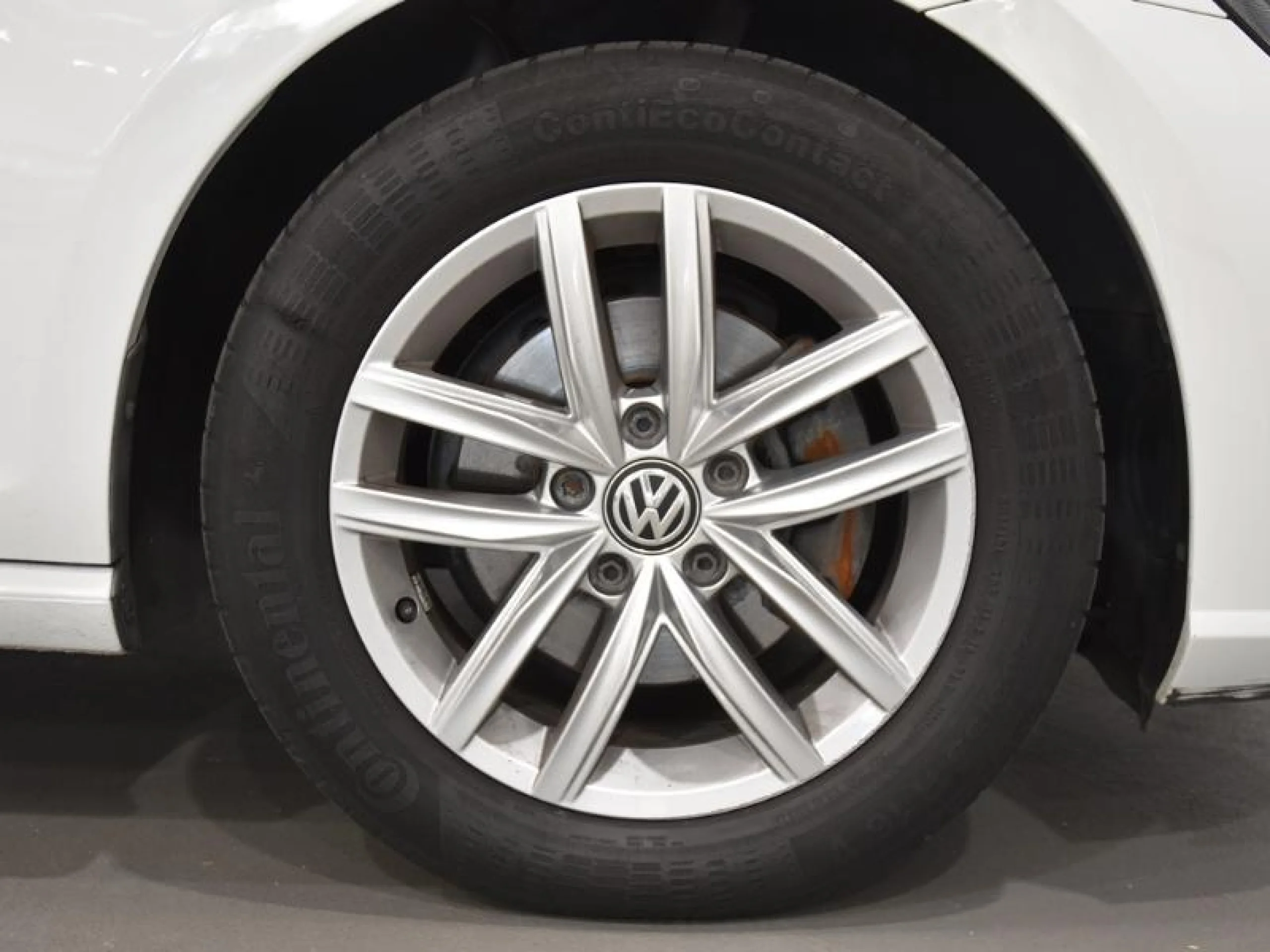 VOLKSWAGEN GOLF ADVANCE 1.5 TSI EVO 96KW (130CV) - Foto 8