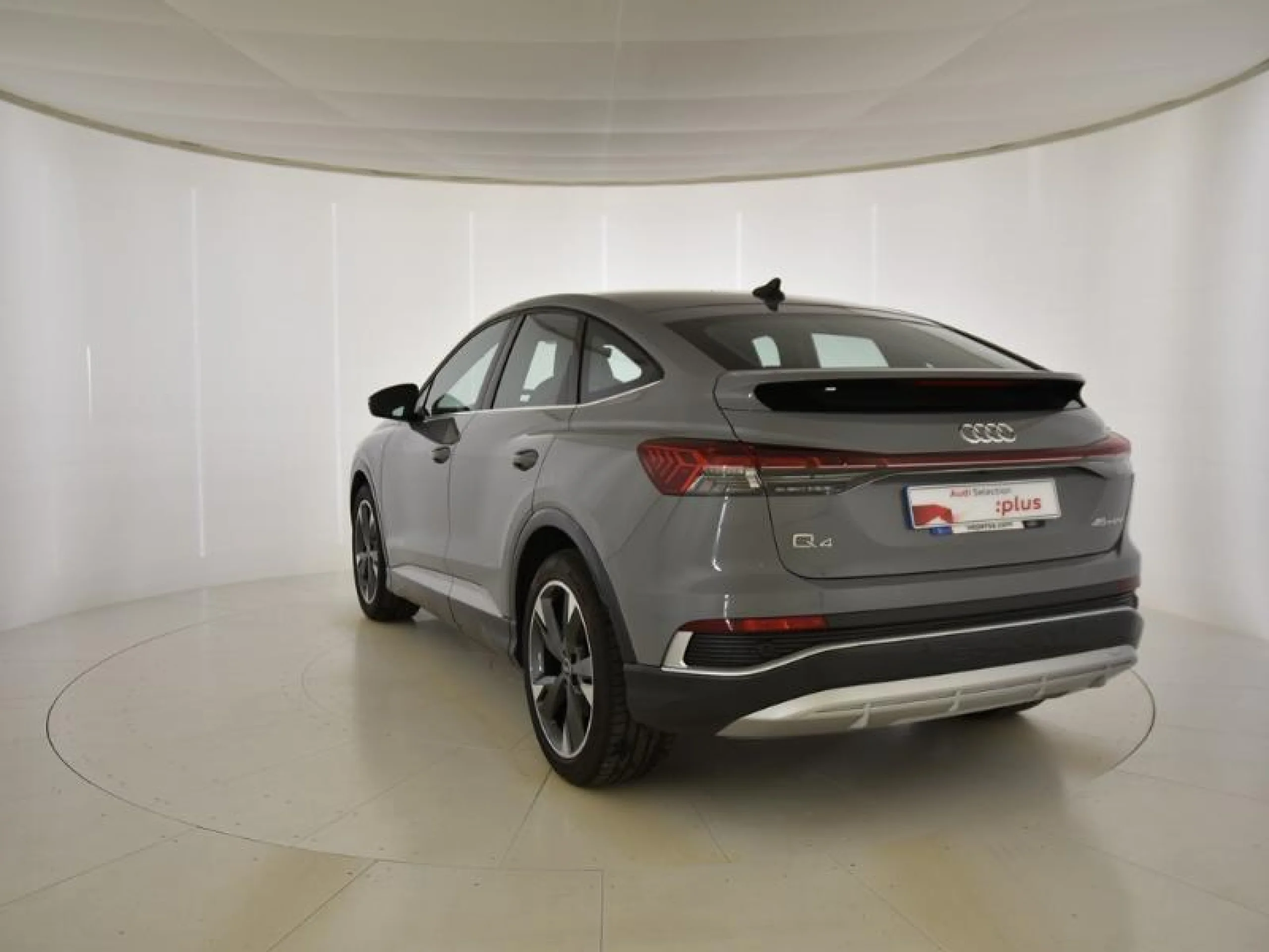 AUDI Q4 SPORTBACK E TRON S LINE 45 E TRON 220KW 82KWH - Foto 2