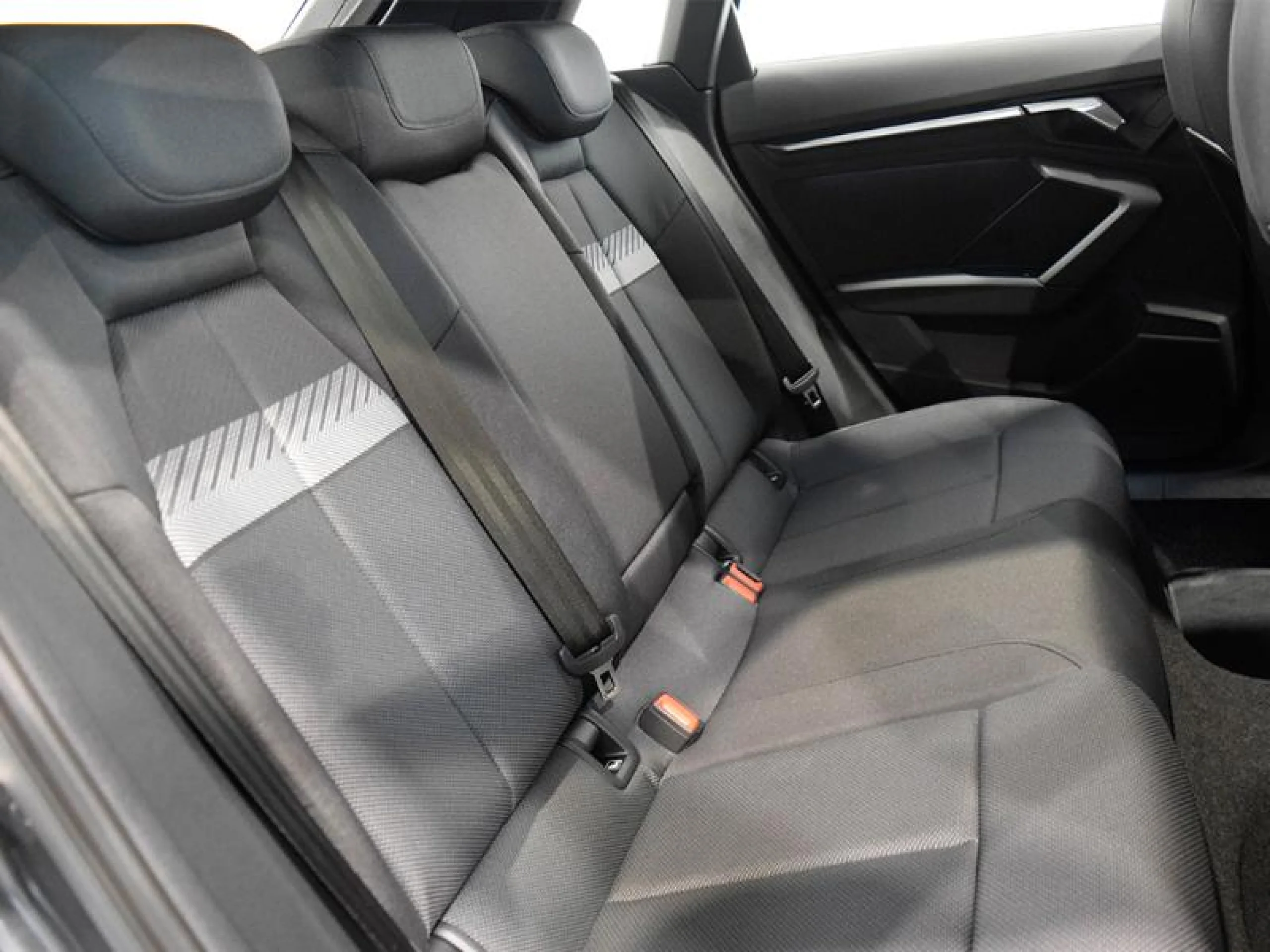 AUDI A3 SPORTBACK S LINE 40 TFSI E 150KW S TRON - Foto 6