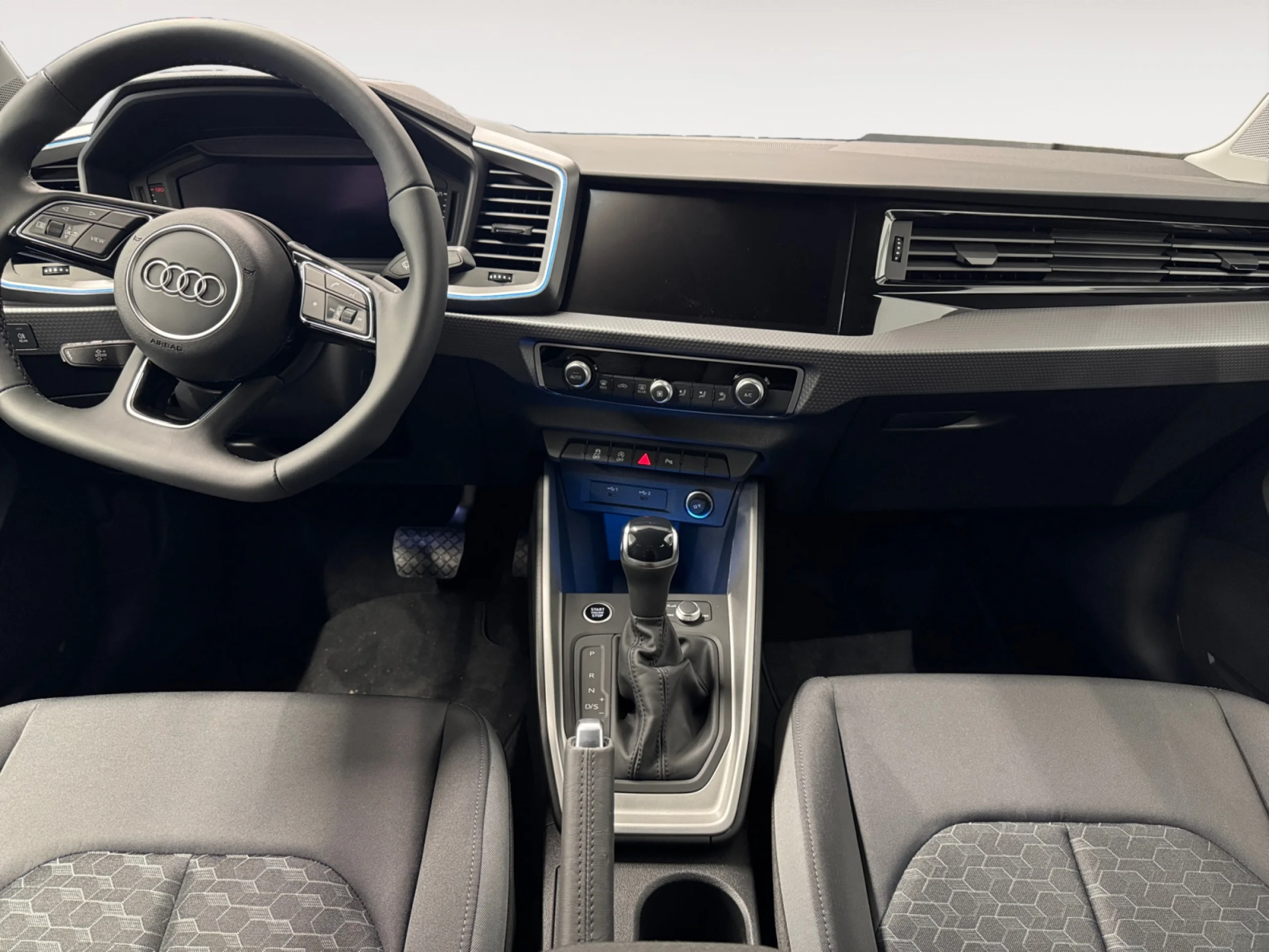 AUDI A1 ALLSTREET ADREN BLACK 30 TFSI 85KW S TRO - Foto 4