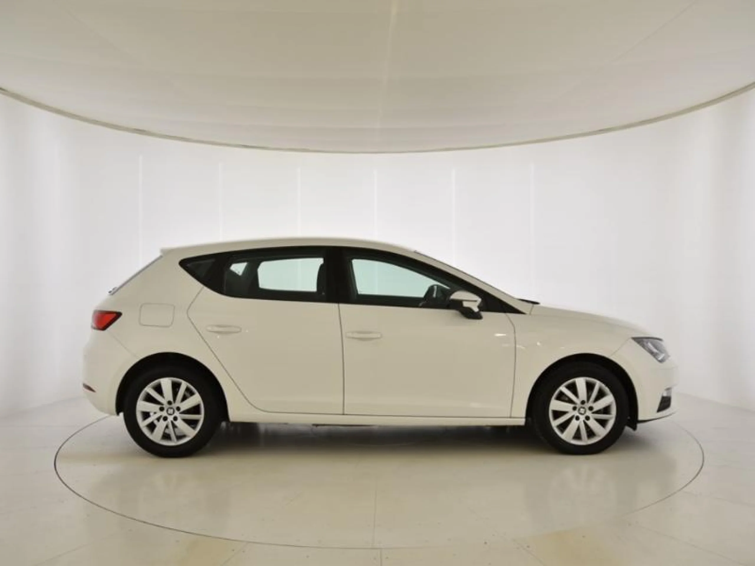 SEAT LEON 1.6 TDI 85KW ST&SP REFERENCE EDITION - Foto 3
