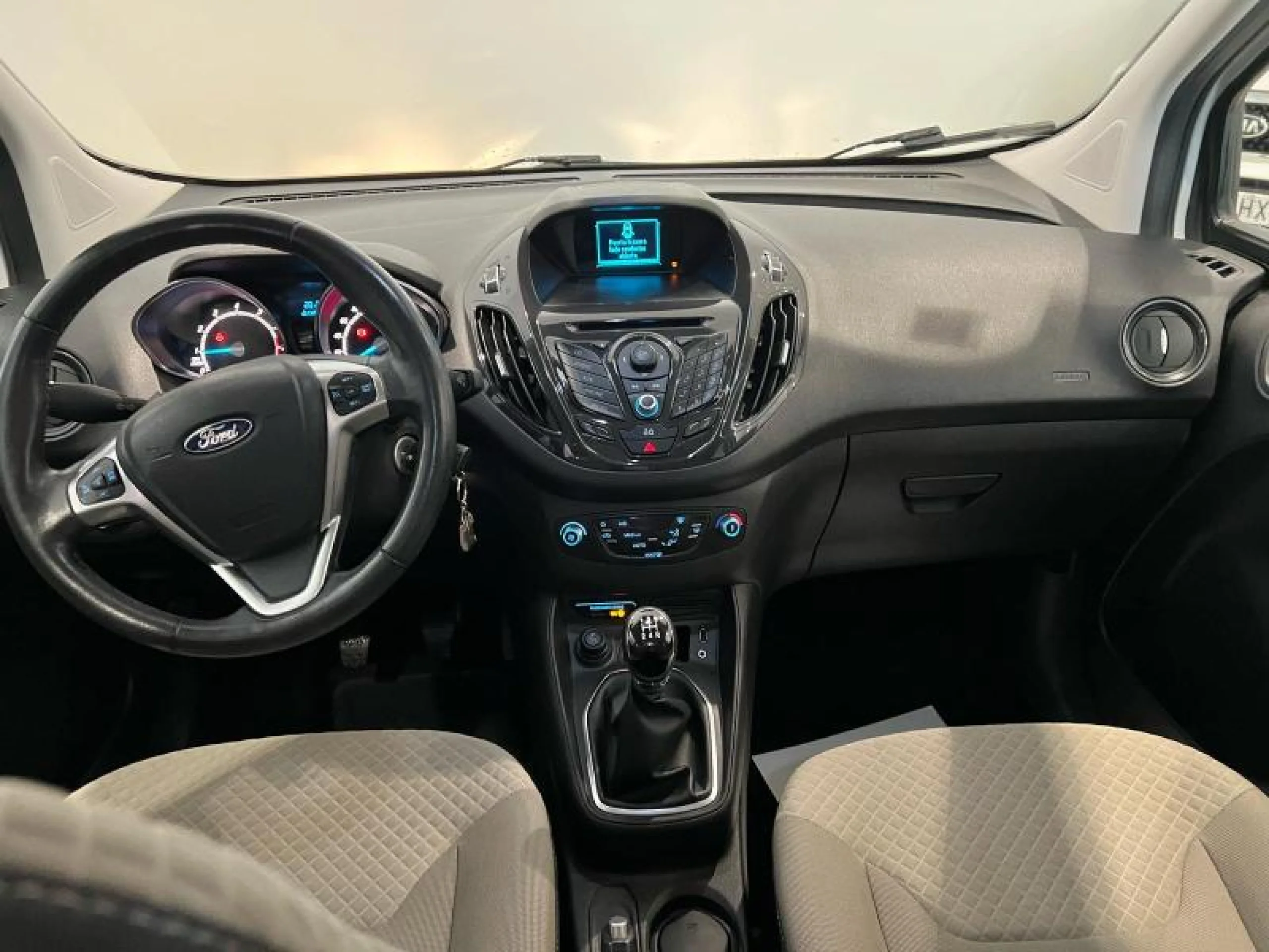 FORD Tourneo courier 1.0 ECOBOOST 100CV TREND - Foto 7