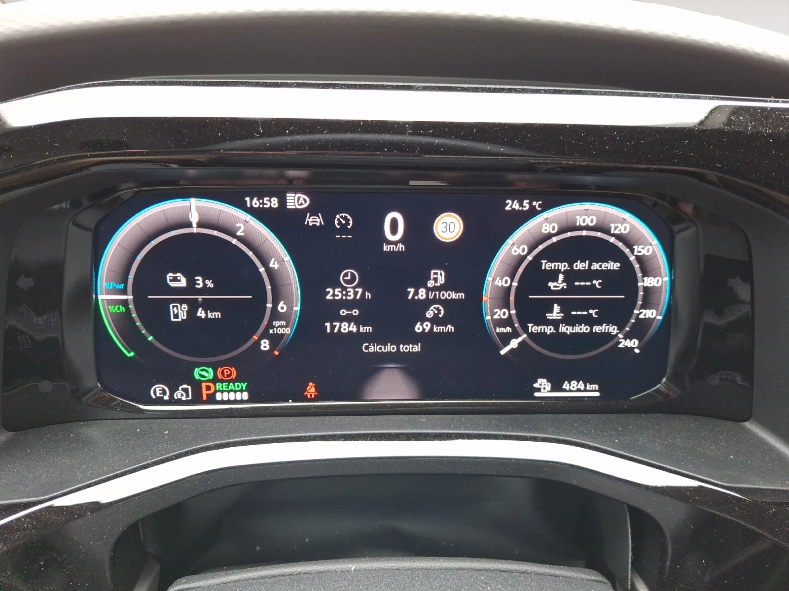 VW COMERCIALES Multivan MULTIVAN   MULTIVAN    1.5 EHYBRID 130 KW (177 CV) / 100 KW (136 CV) DSG 6 VEL. 4MOTION    19,7 KWH - Foto 12