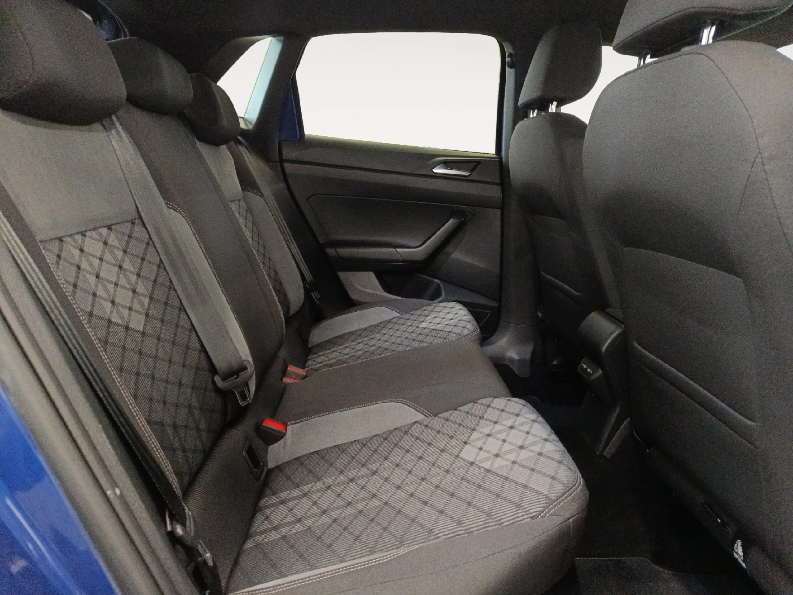 VOLKSWAGEN POLO R LINE 1.0 TSI 70KW (95CV) - Foto 6