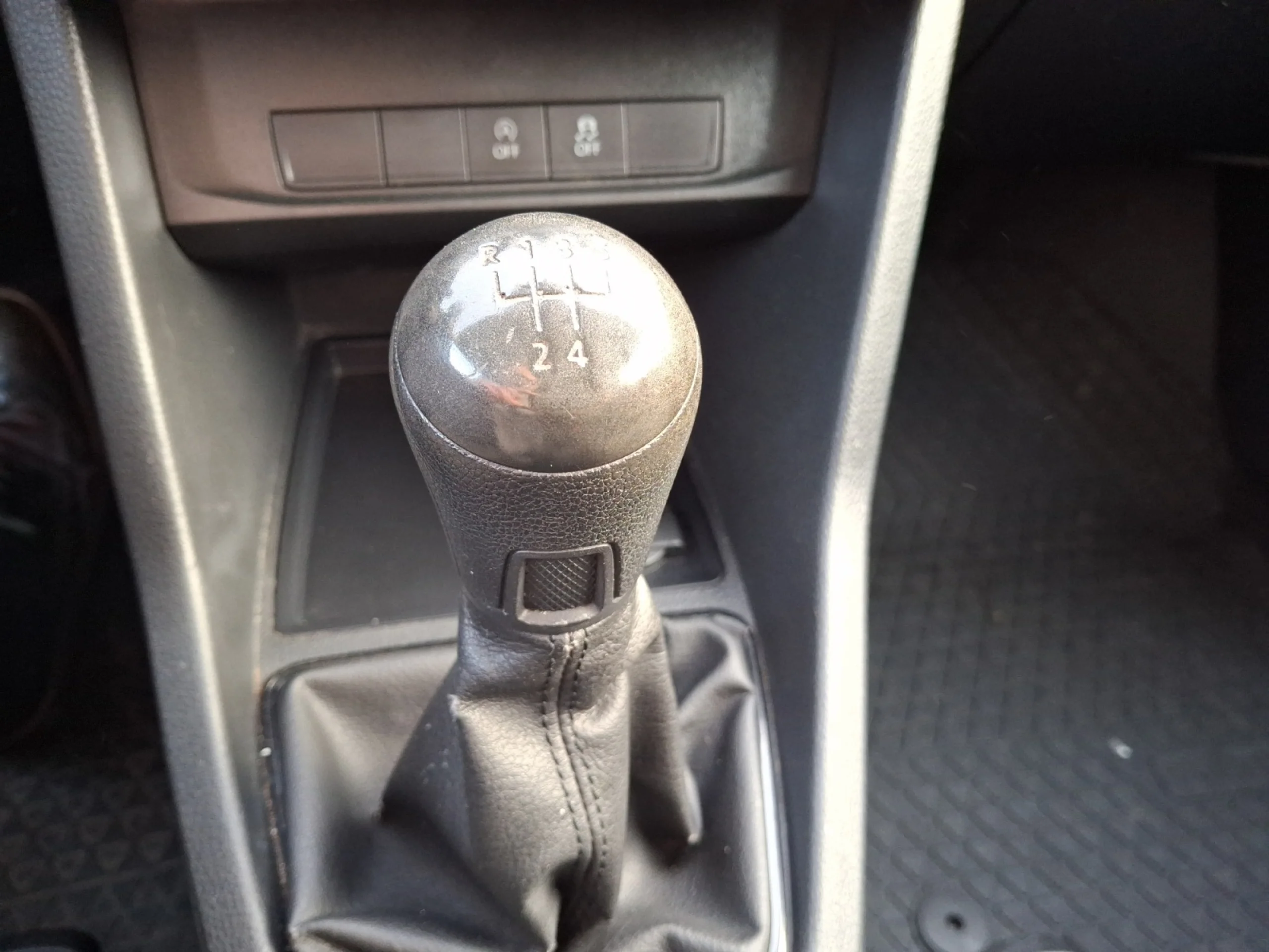 VOLKSWAGEN CADDY PROFESIONAL FURGSN  2.0 TDI EU6 SCR BMT 75 KW (102 CV) 5 VEL. 2.141 - Foto 13