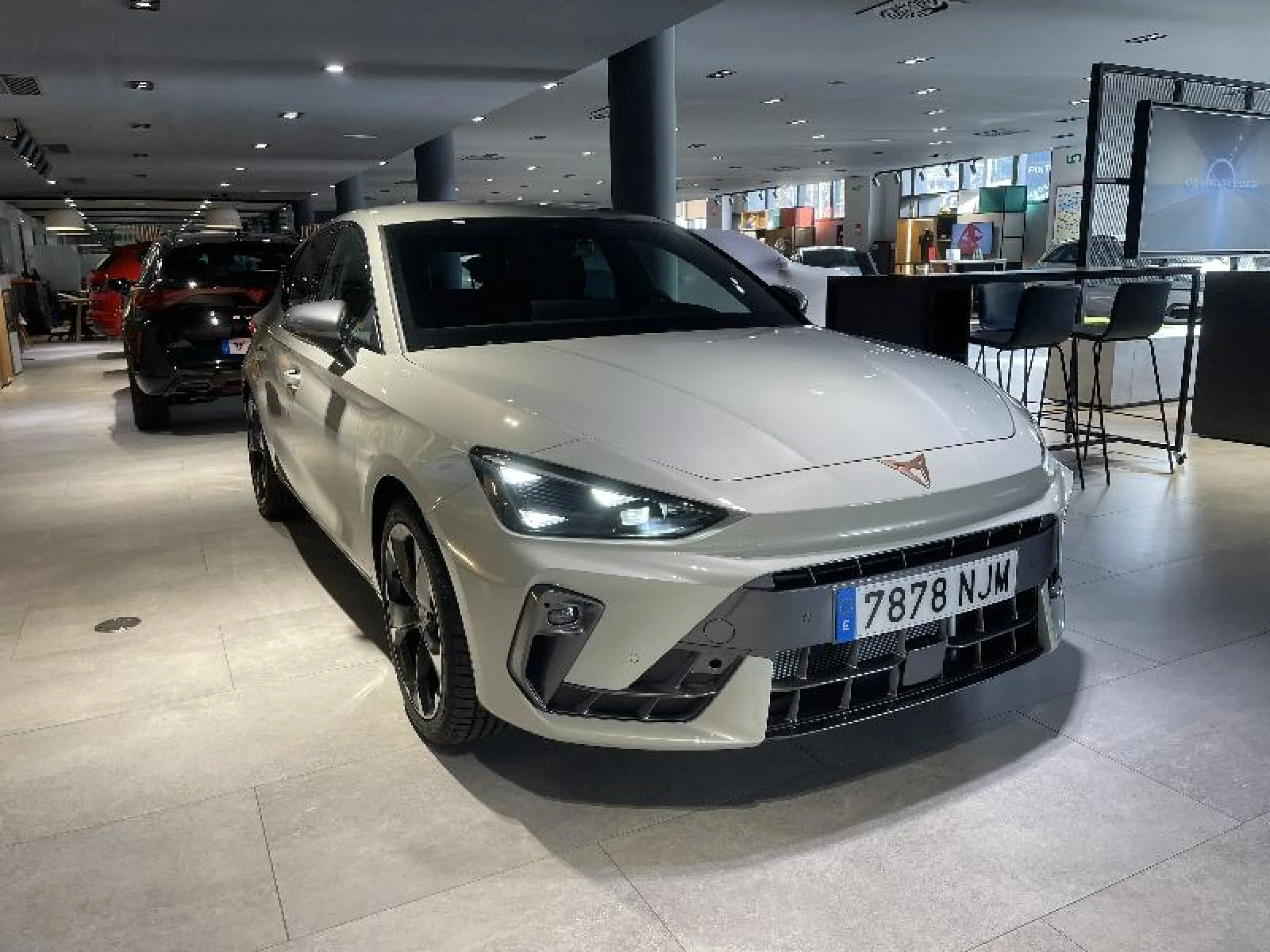 CUPRA LEON 1.5 TSI E HYBRID 150W (204CV) DSG - Foto 2