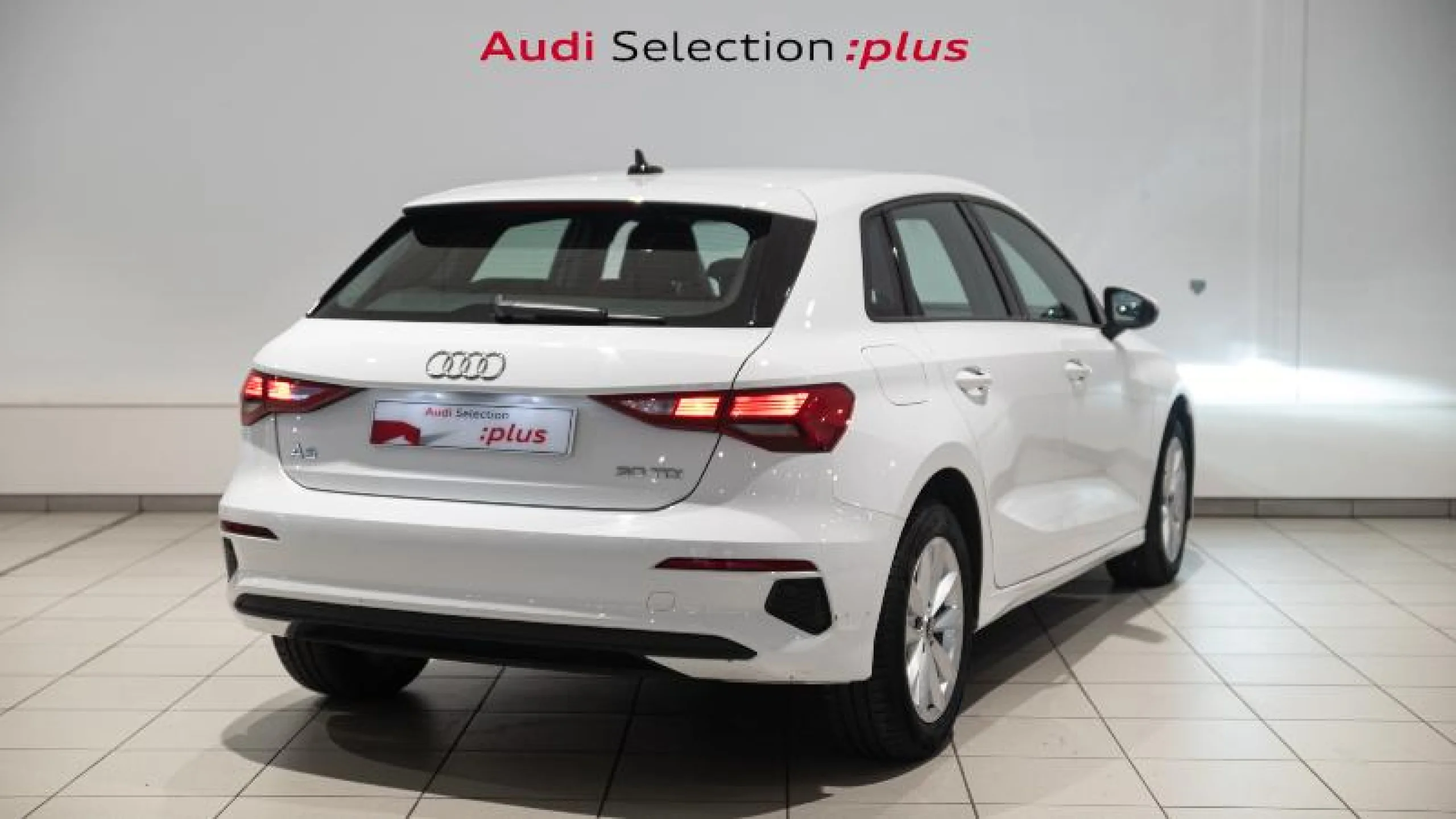 AUDI A3 SPORTBACK 30 TDI 85KW (116CV) - Foto 4