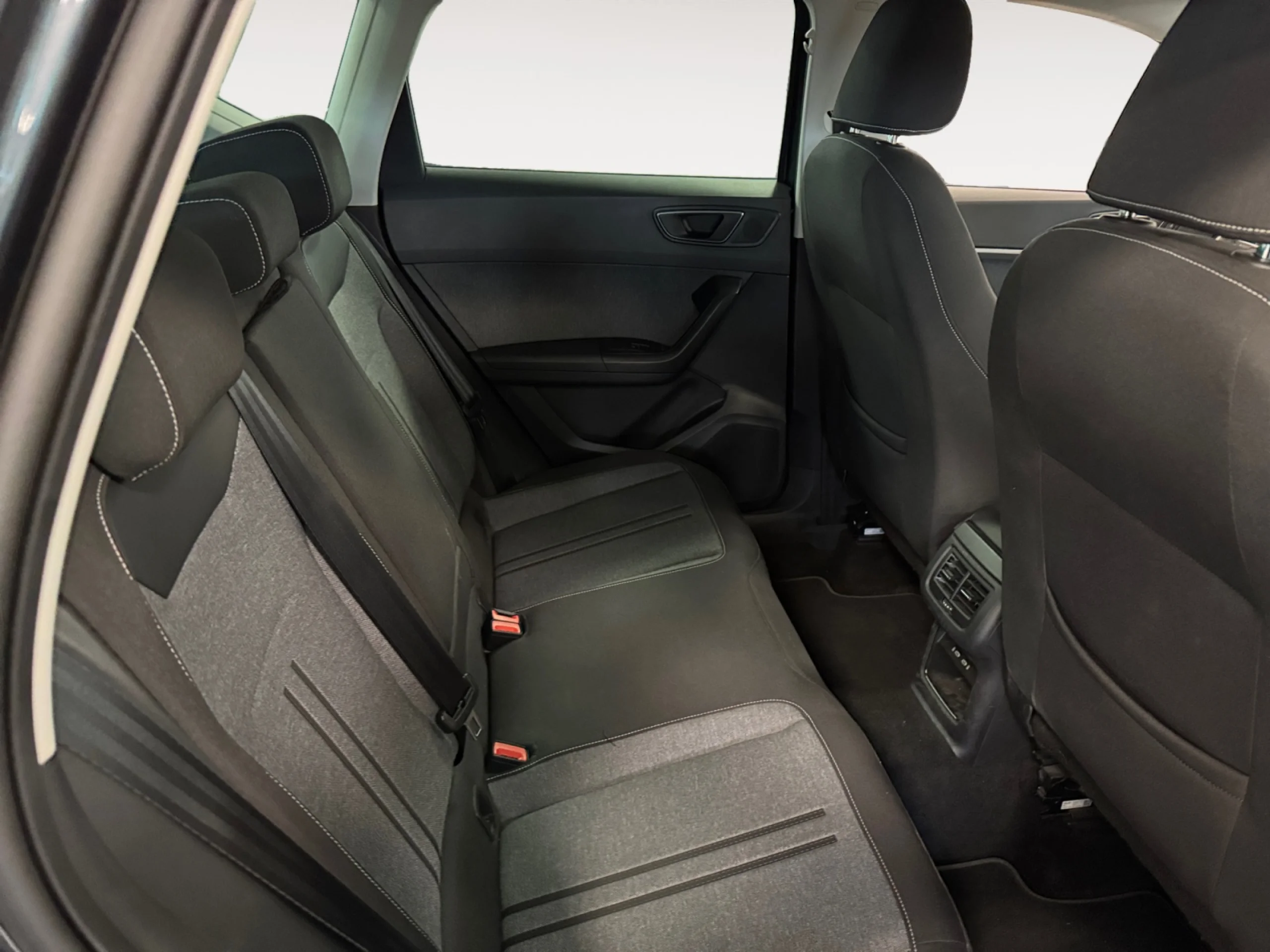 SEAT ATECA 1.5 TSI 110KW DSG S&S STYLE GO - Foto 6
