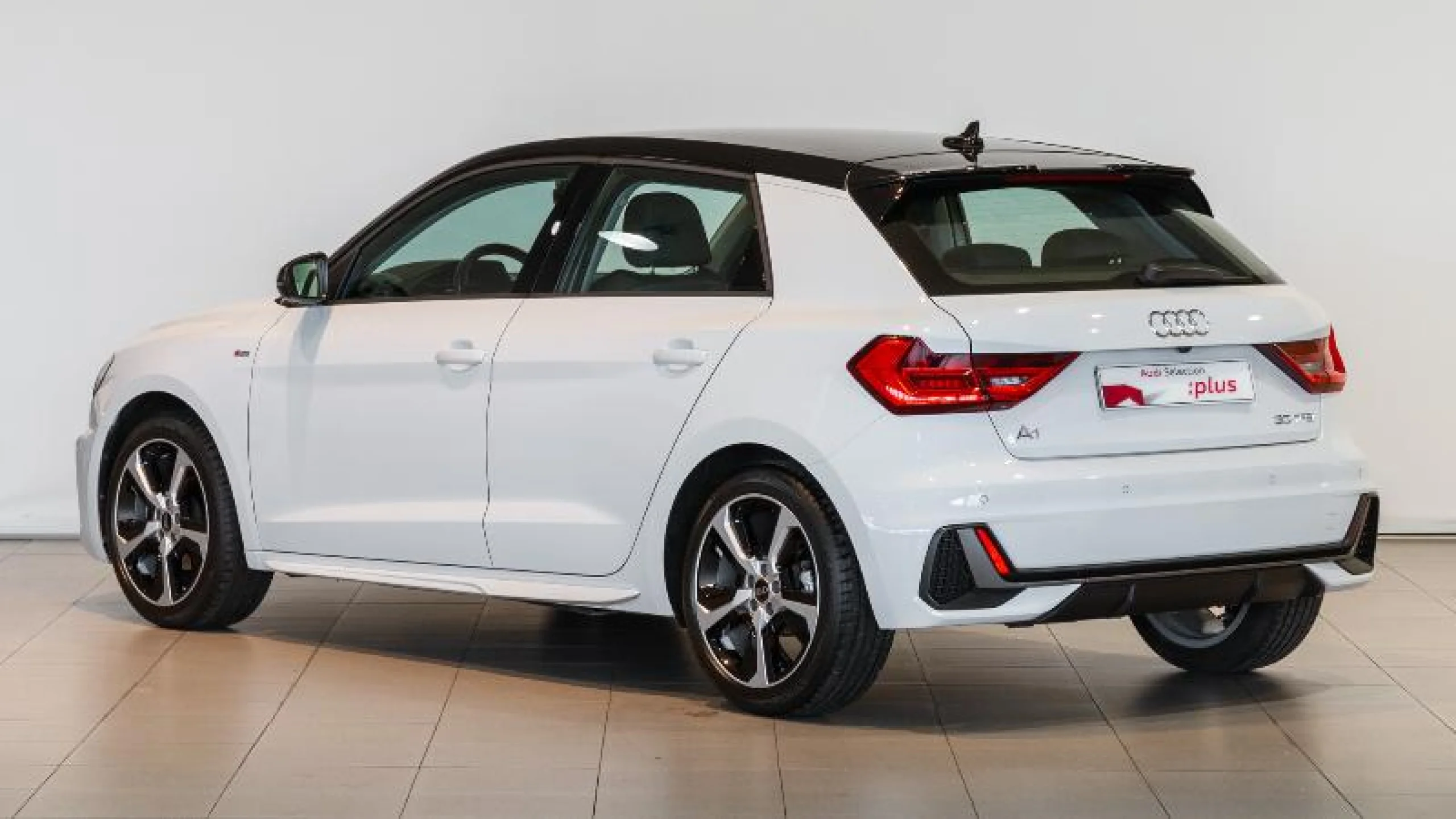 AUDI A1 SPORTBACK ADRENALIN 30 TFSI 81KW (110CV) - Foto 2