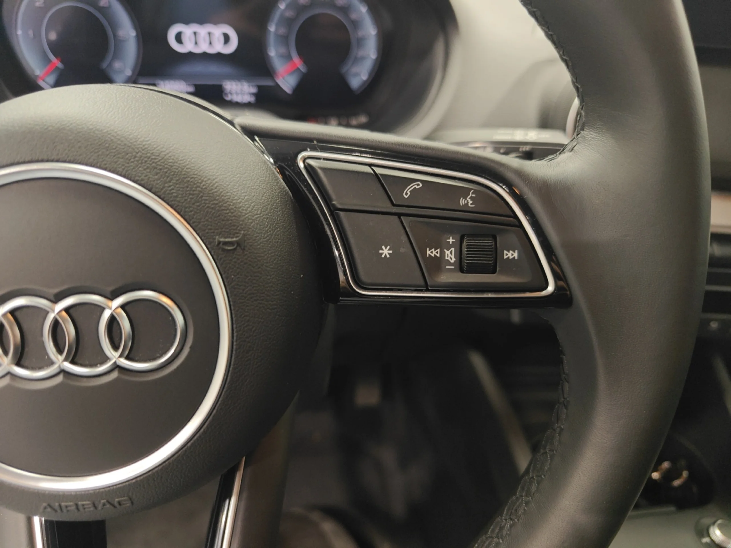 AUDI Q2 ADVANCED 30 TDI 85KW (116CV) - Foto 10