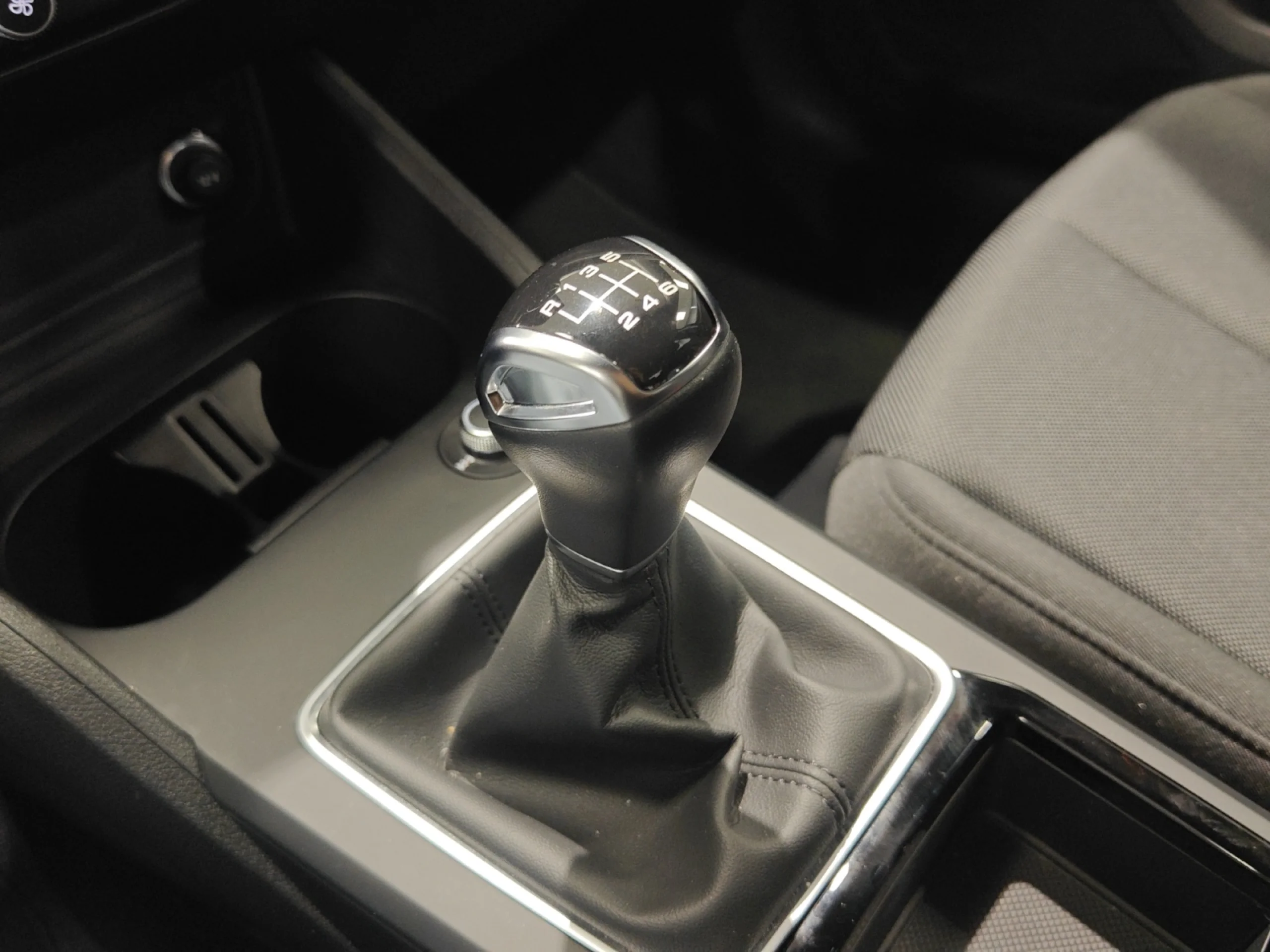 AUDI Q2 ADVANCED 30 TDI 85KW (116CV) - Foto 17