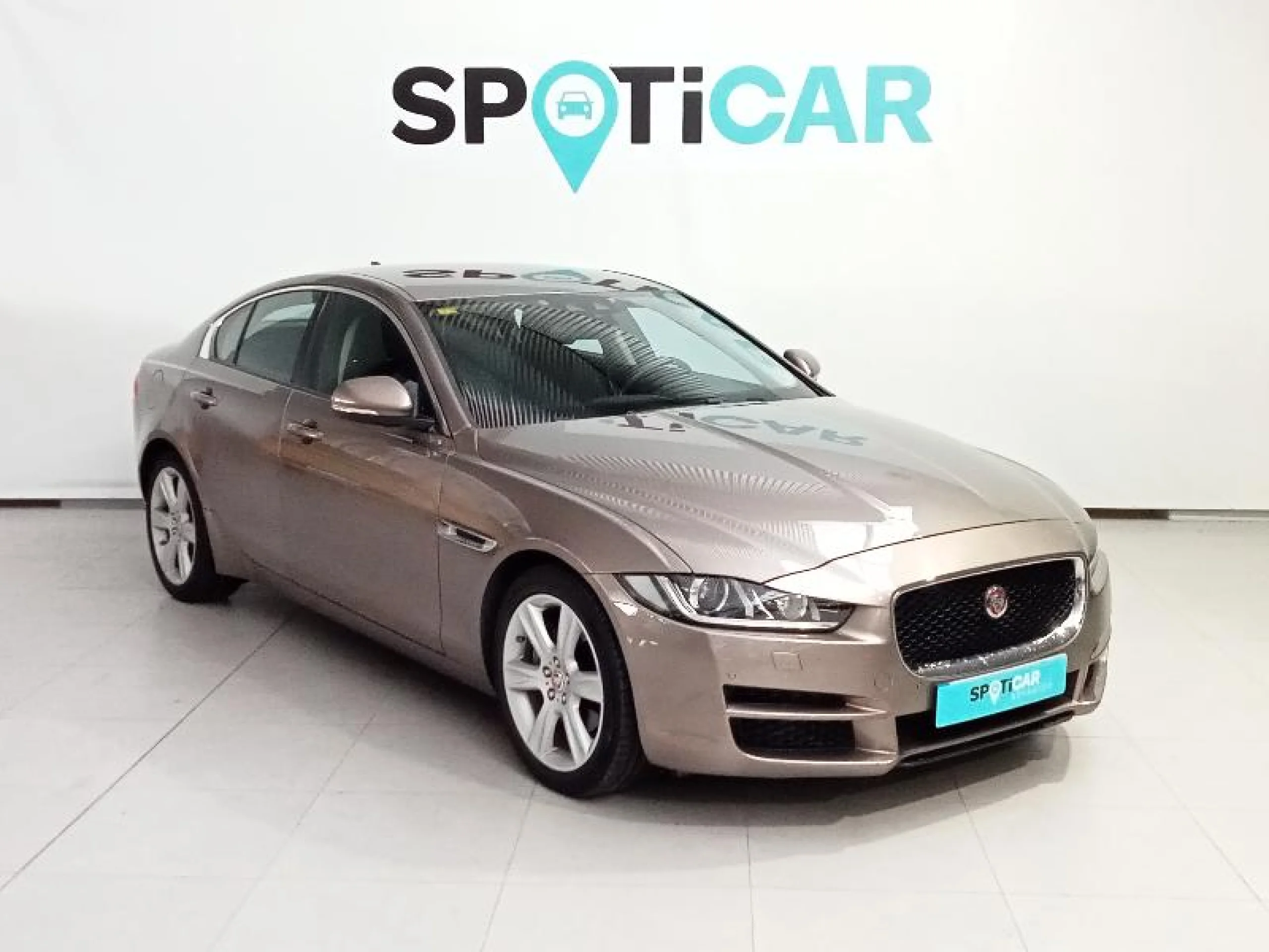 JAGUAR XE 2.0 AJ200D DIESEL AUTO AWD XE PURE - Foto 3