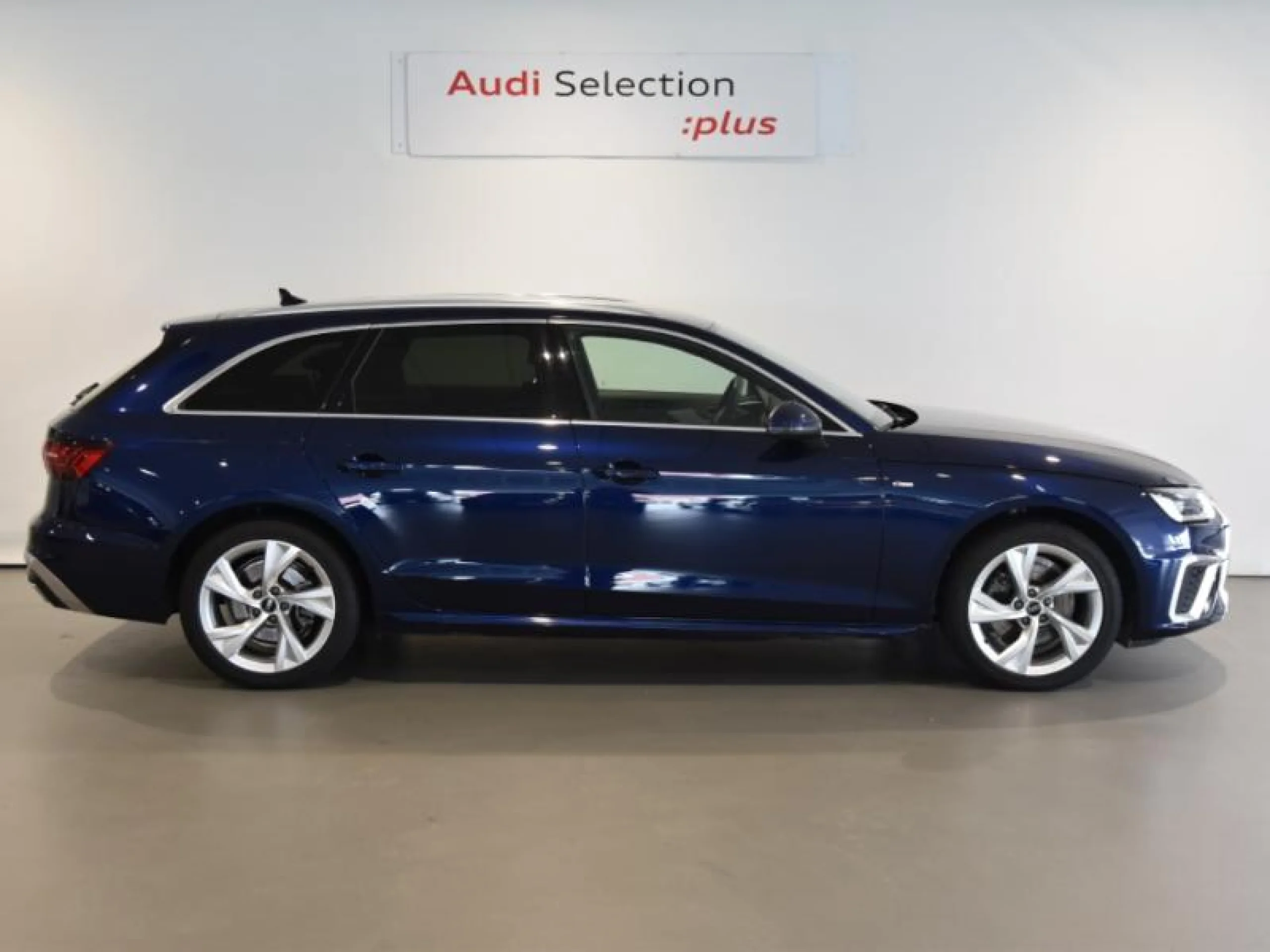 AUDI A4 AVANT S LINE 35 TDI 120KW S TRONIC - Foto 3