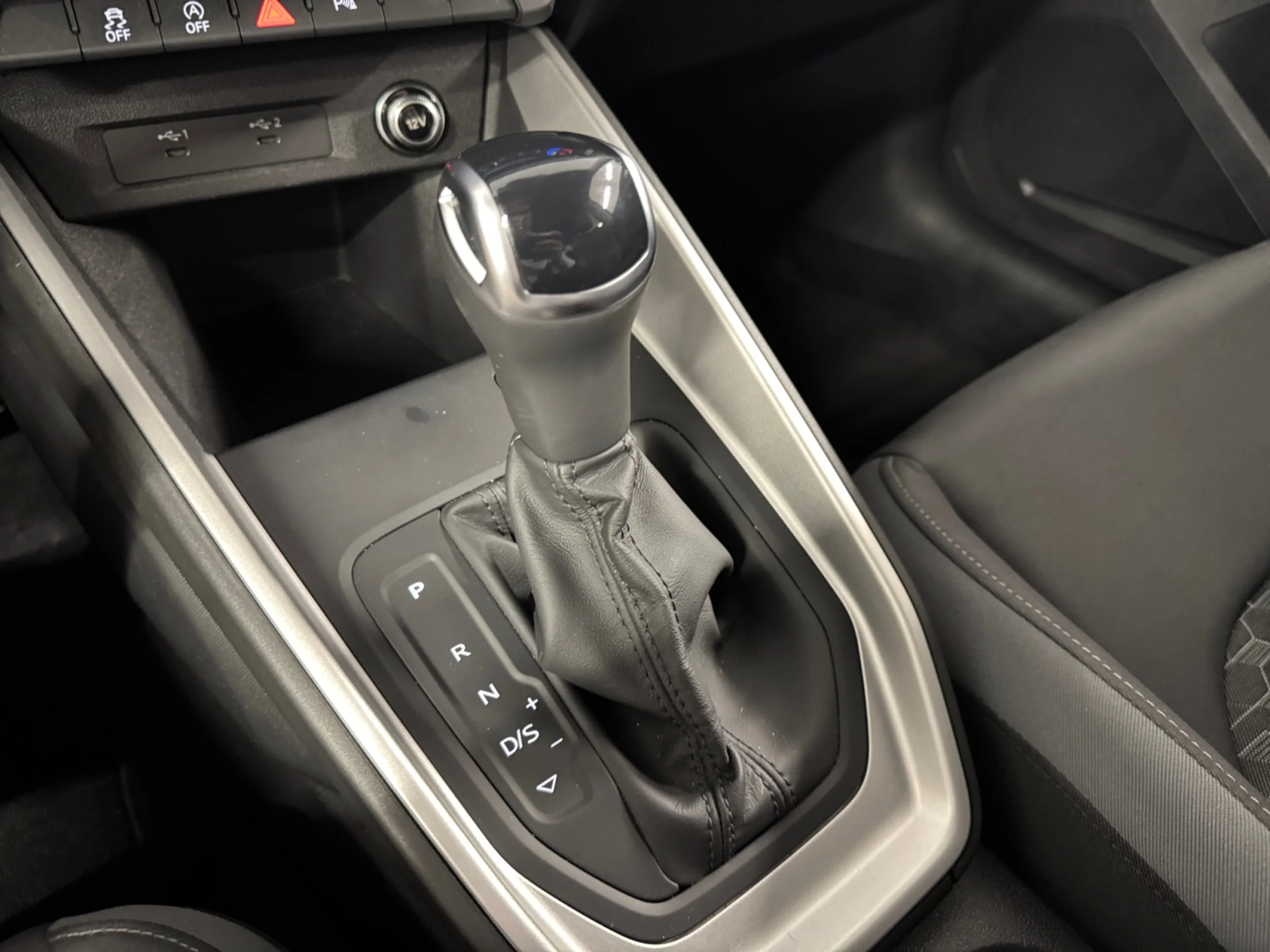 AUDI A1 SPORTBACK ADRENALIN 30 TFSI 81KW S TRON - Foto 13