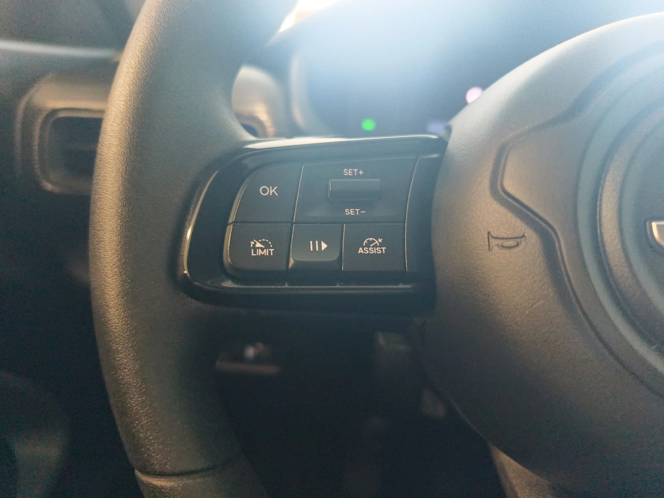 JEEP AVENGER 1.2 G 74KW (100CV) LONGITUDE - Foto 10