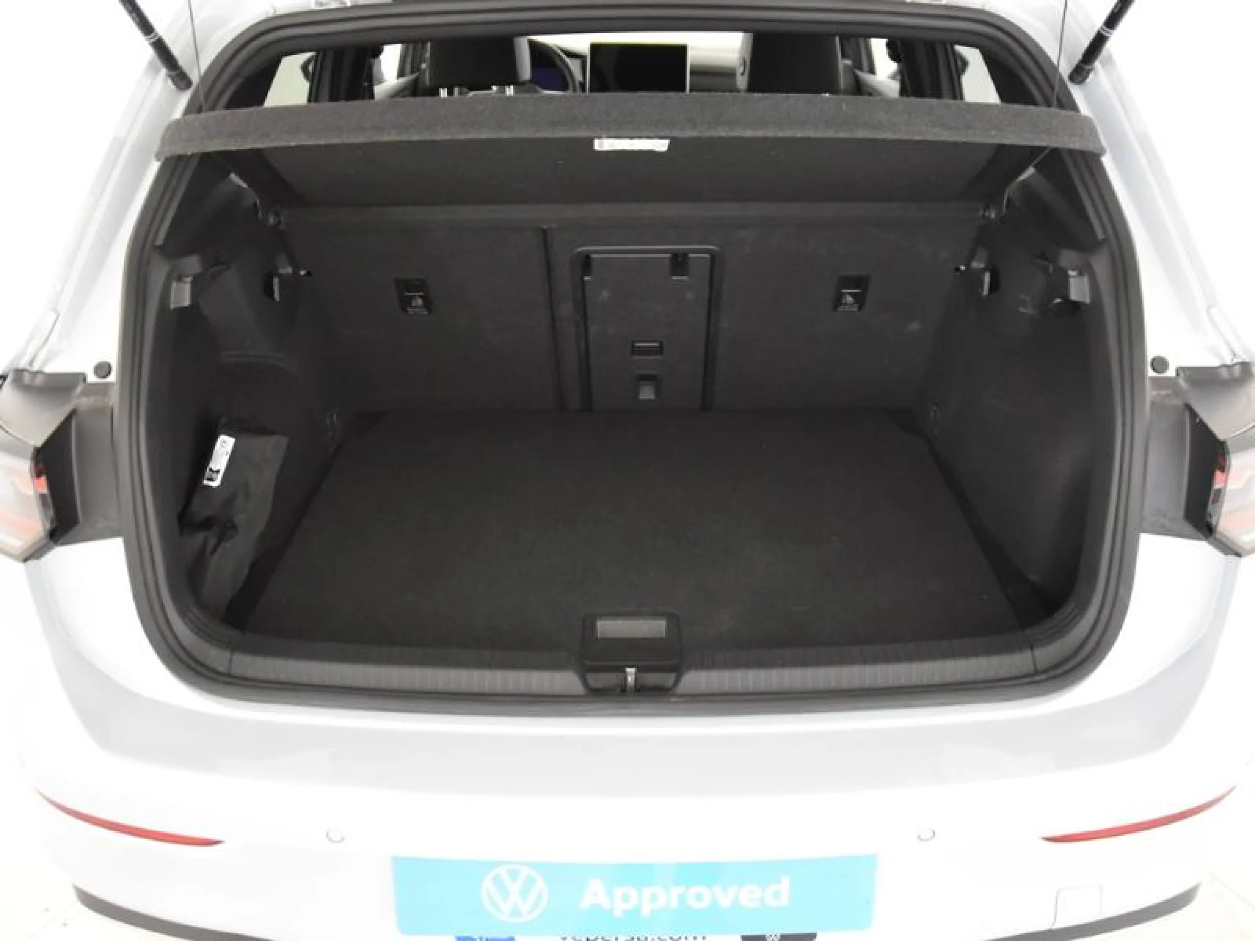 VOLKSWAGEN GOLF 50 ANIVERSARIO 2.0 TDI 110KW (150CV) DSG - Foto 7