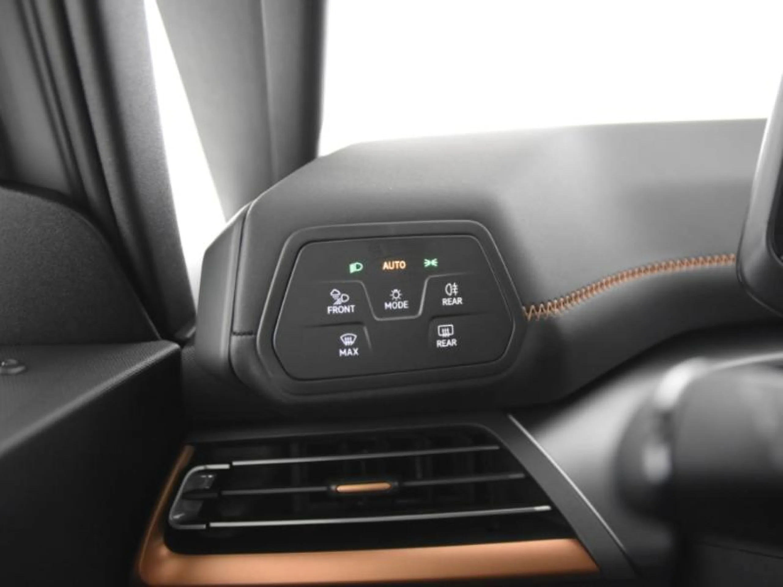 CUPRA BORN 150KW (204 CV) 58KWH - Foto 15
