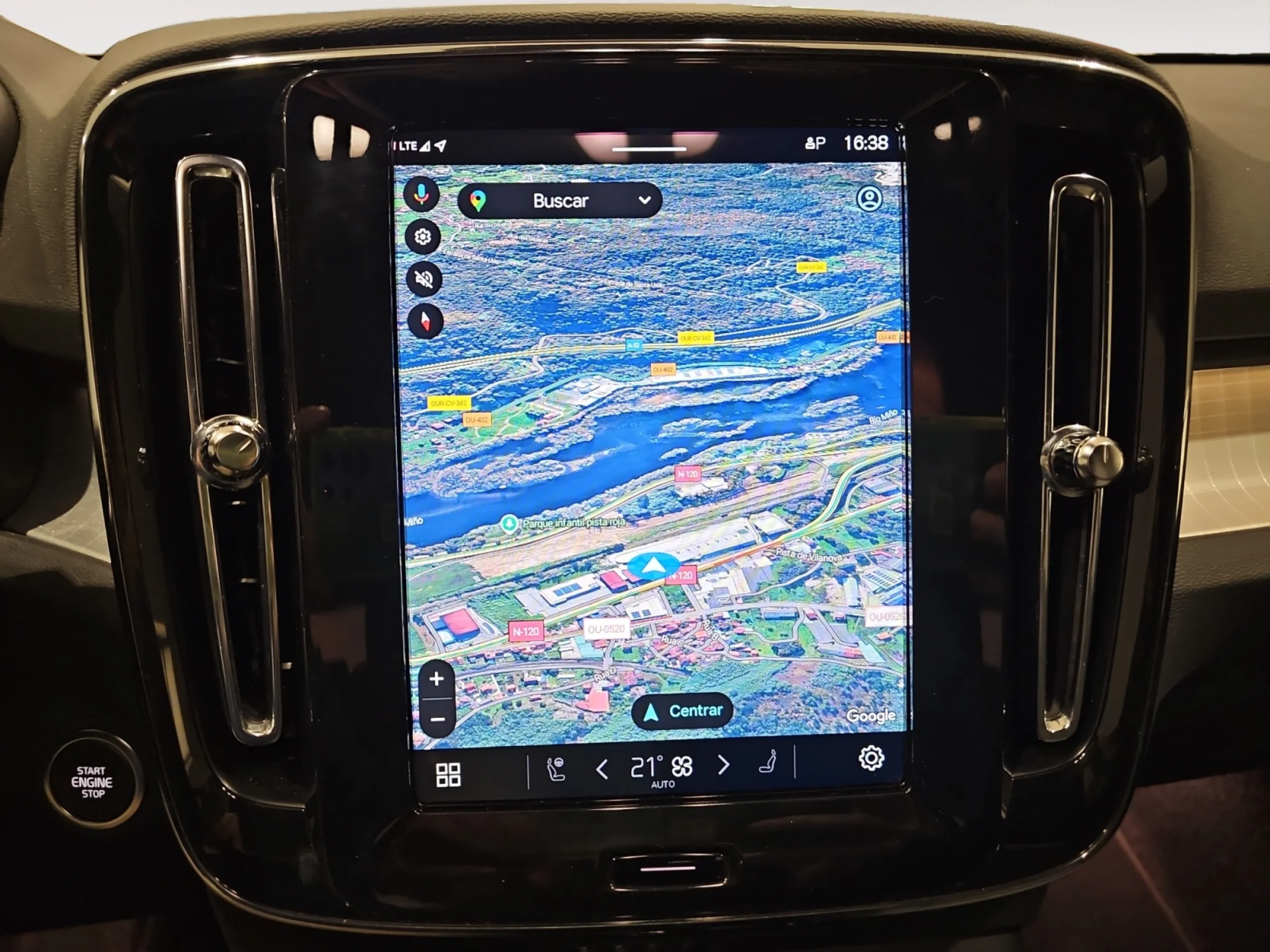 VOLVO XC40 2.0 B3 G PLUS DARK AUTO - Foto 10