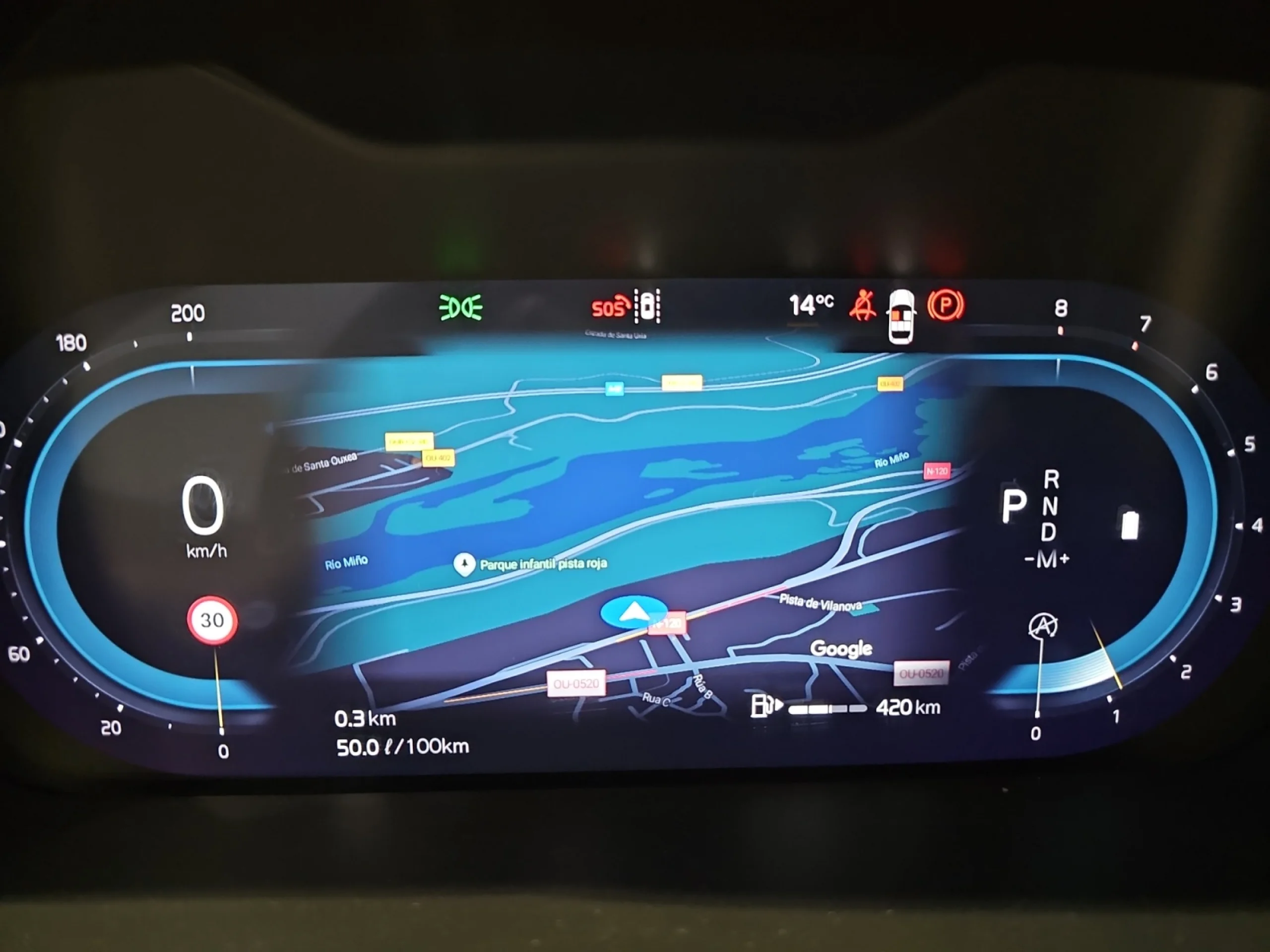 VOLVO XC40 2.0 B3 G PLUS DARK AUTO - Foto 15