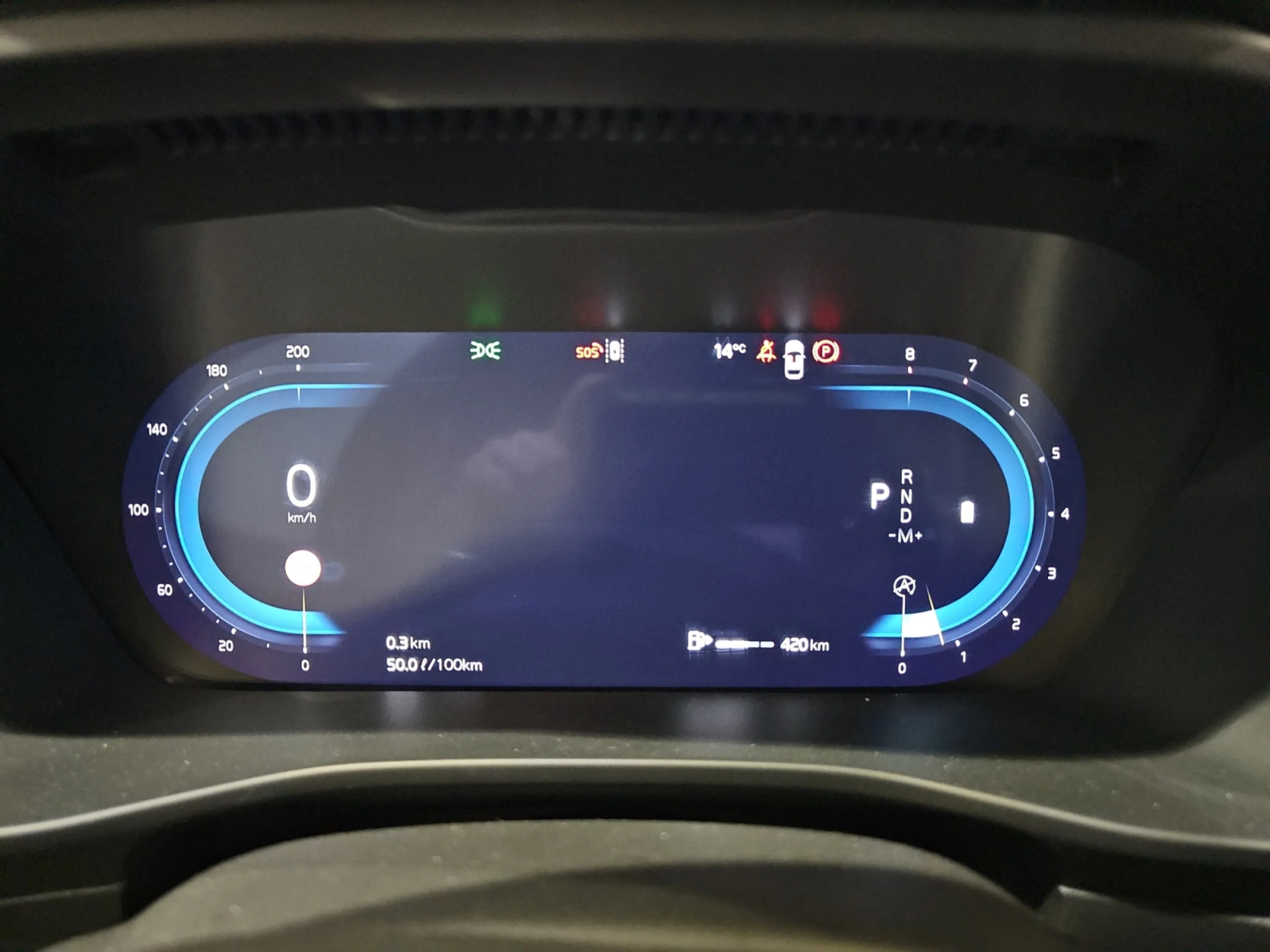 VOLVO XC40 2.0 B3 G PLUS DARK AUTO - Foto 7