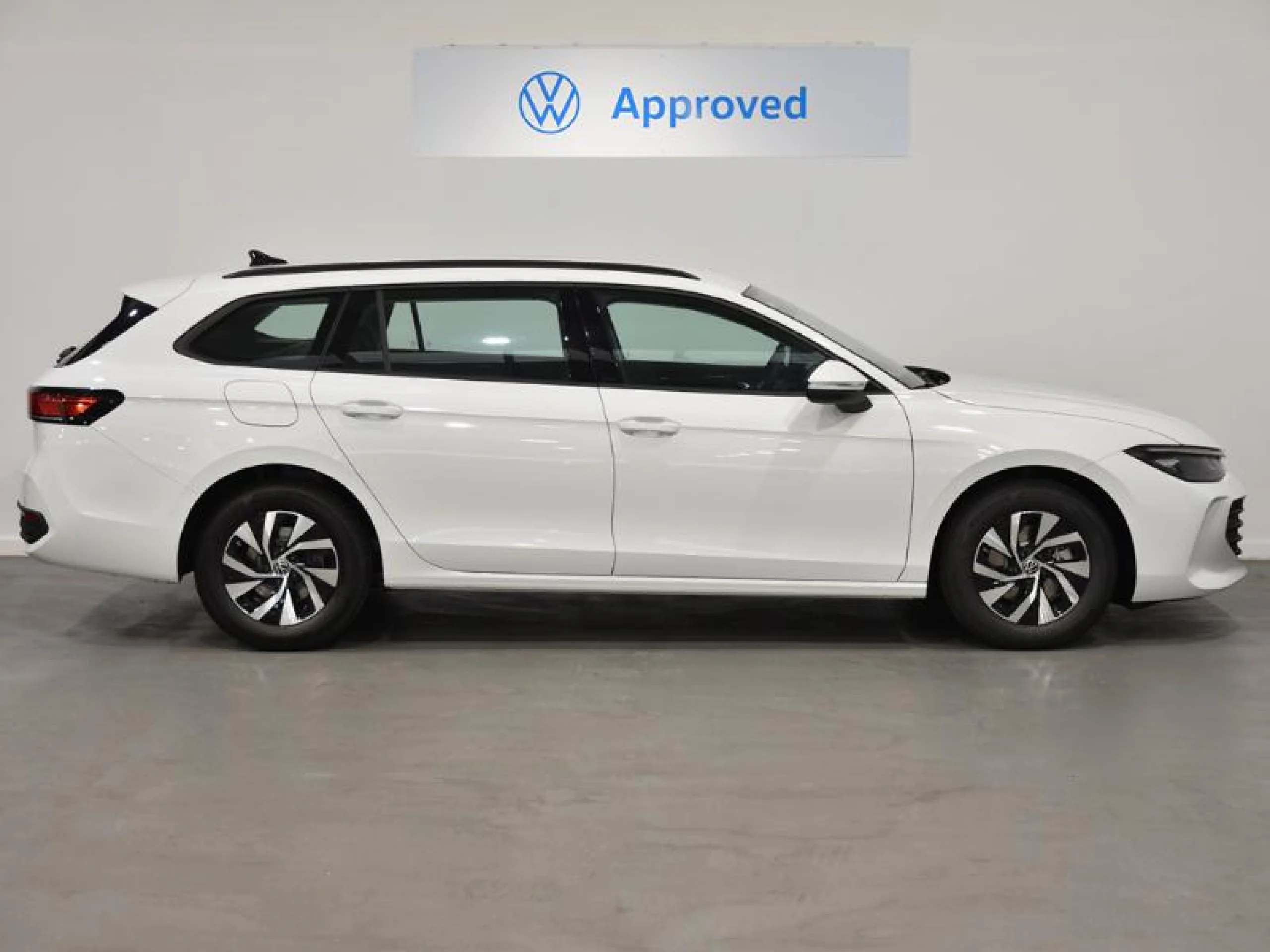 VOLKSWAGEN PASSAT PASSAT 1.5 ETSI 110 KW (150 CV)  AUTOM TICO DSG 7 VEL. - Foto 3