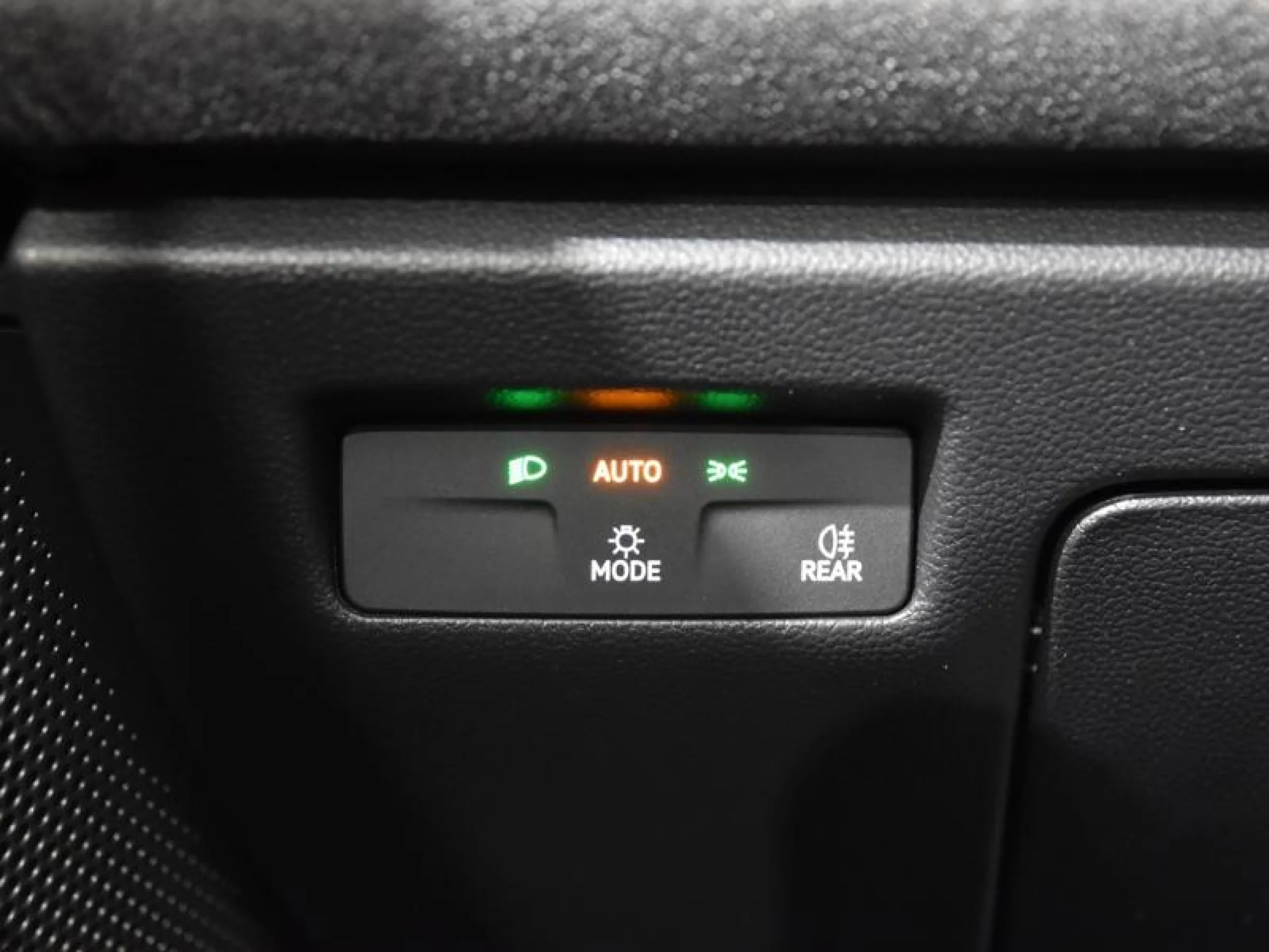 VOLKSWAGEN PASSAT PASSAT 1.5 ETSI 110 KW (150 CV)  AUTOM TICO DSG 7 VEL. - Foto 18