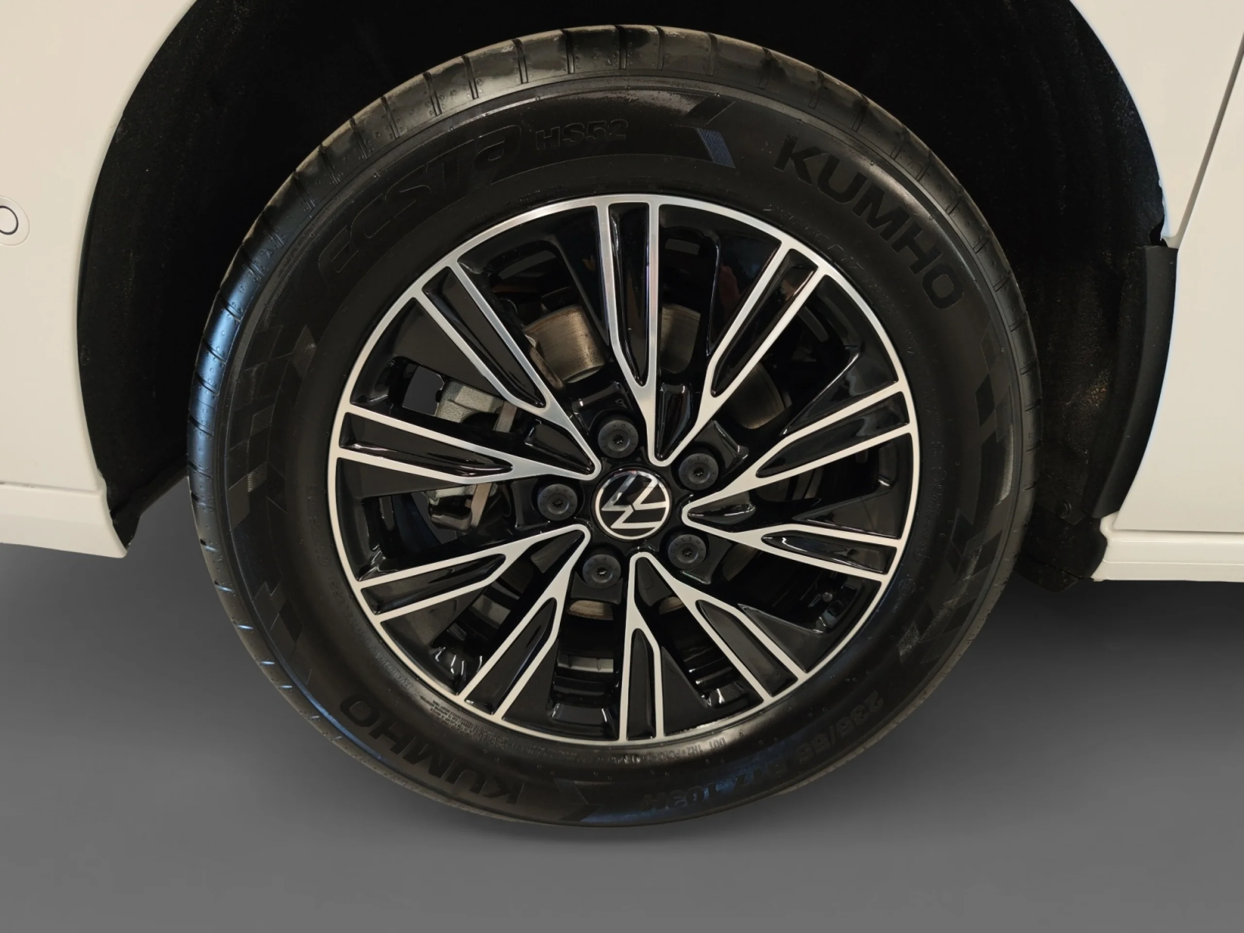 VW COMERCIALES Multivan MULTIVAN   MULTIVAN    1.5 EHYBRID 130 KW (177 CV) / 100 KW (136 CV) DSG 6 VEL. 4MOTION    19,7 KWH - Foto 7