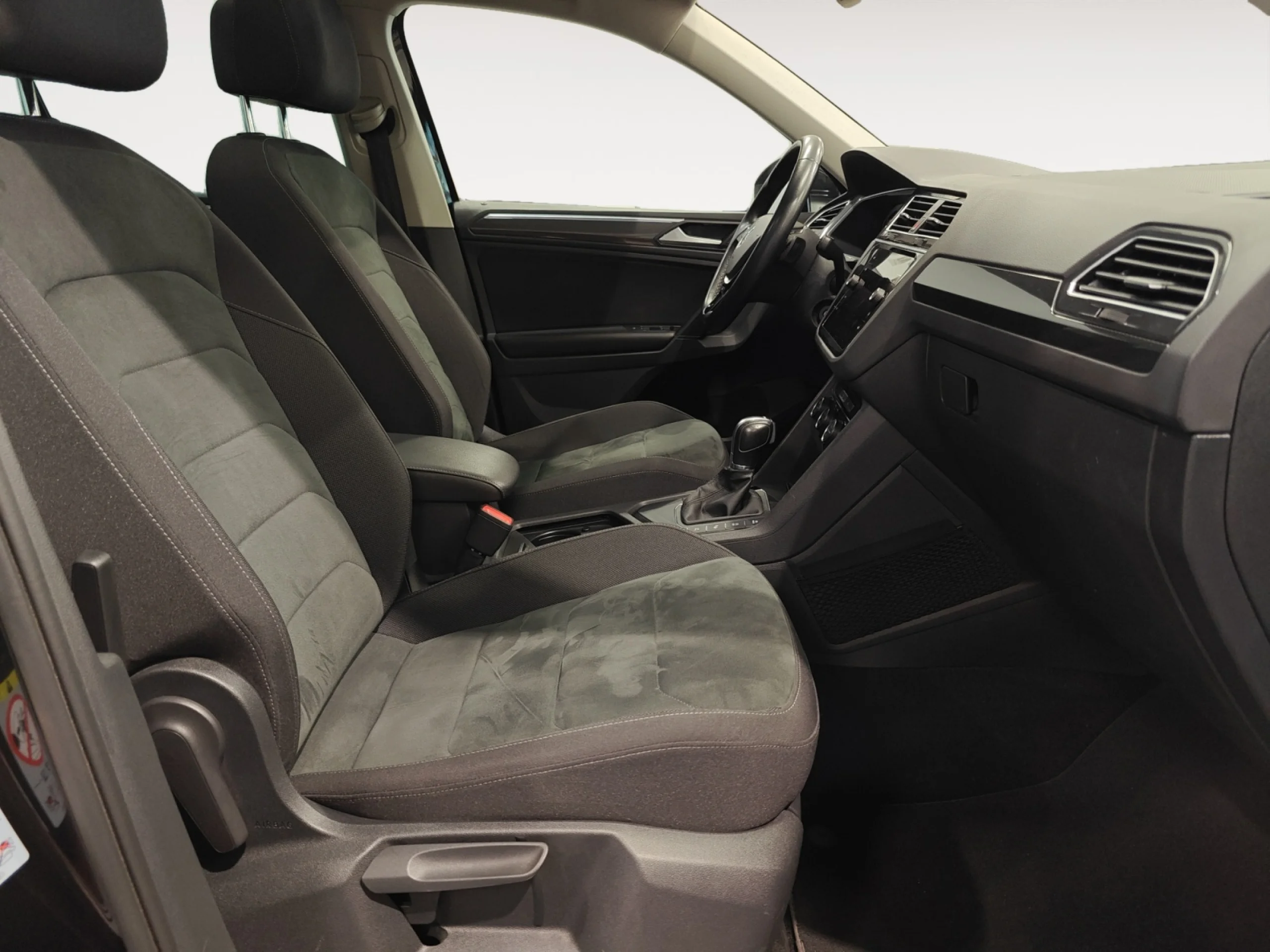 VOLKSWAGEN TIGUAN SPORT 1.5 TSI 110KW (150CV) DSG - Foto 5