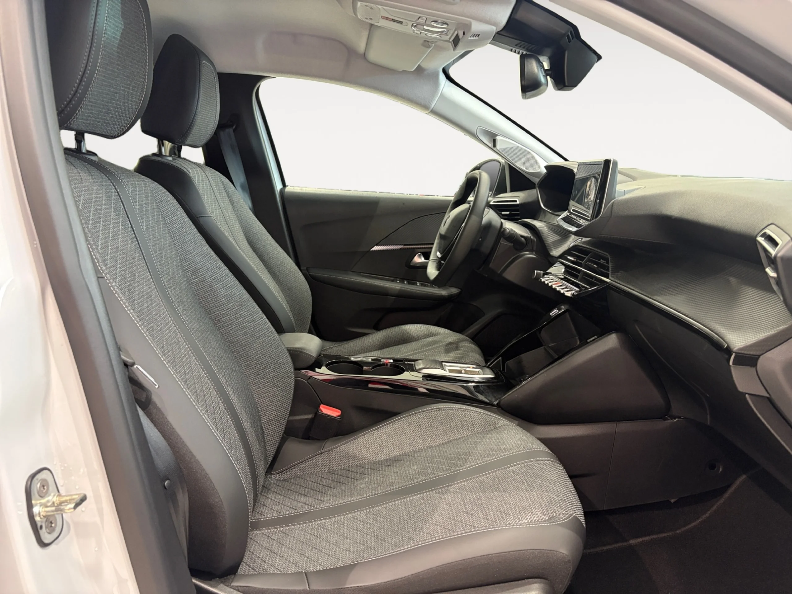 PEUGEOT 208 ALLURE HYBRID 110 EDCS6 - Foto 5