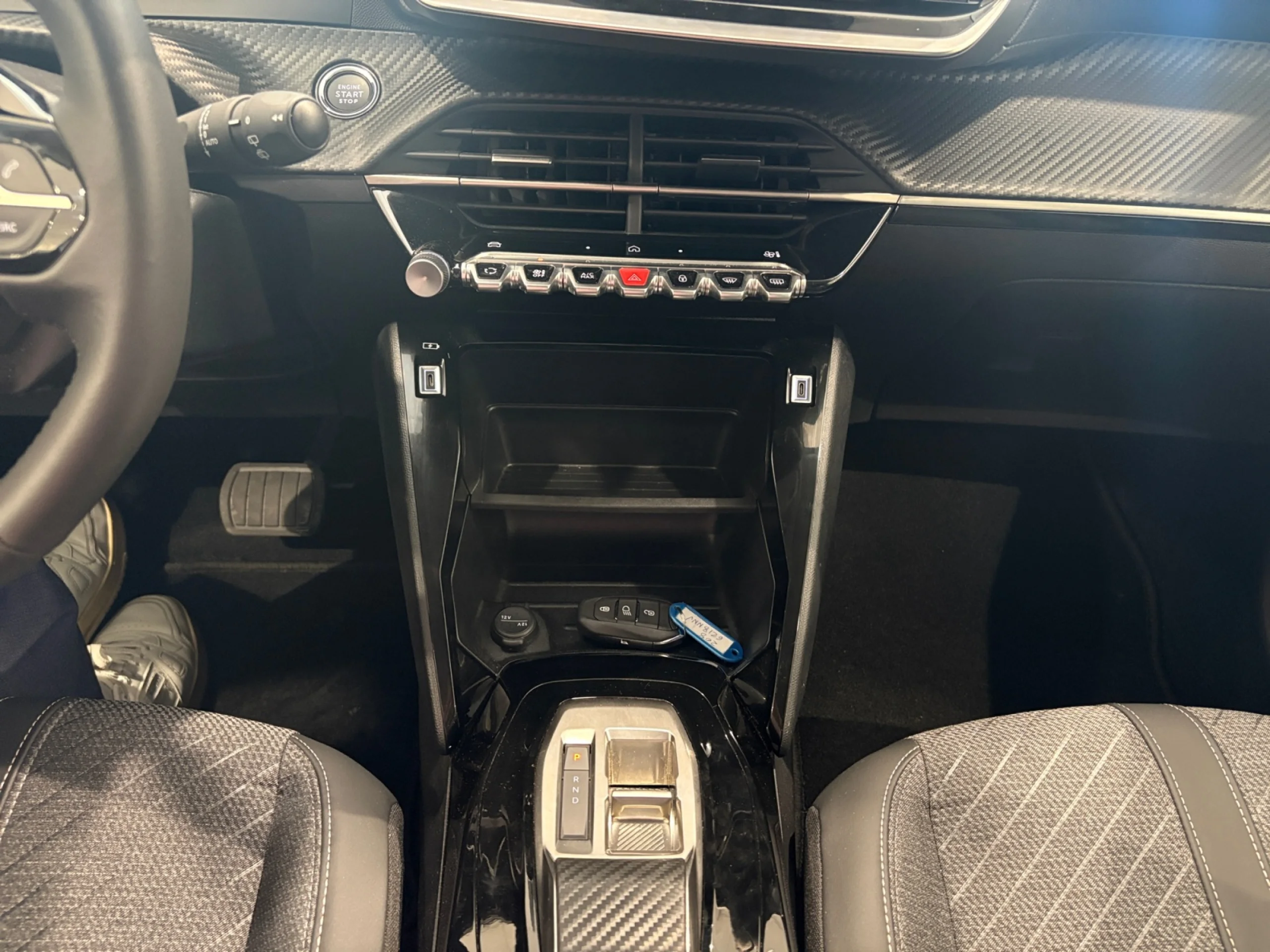 PEUGEOT 208 ALLURE HYBRID 110 EDCS6 - Foto 10