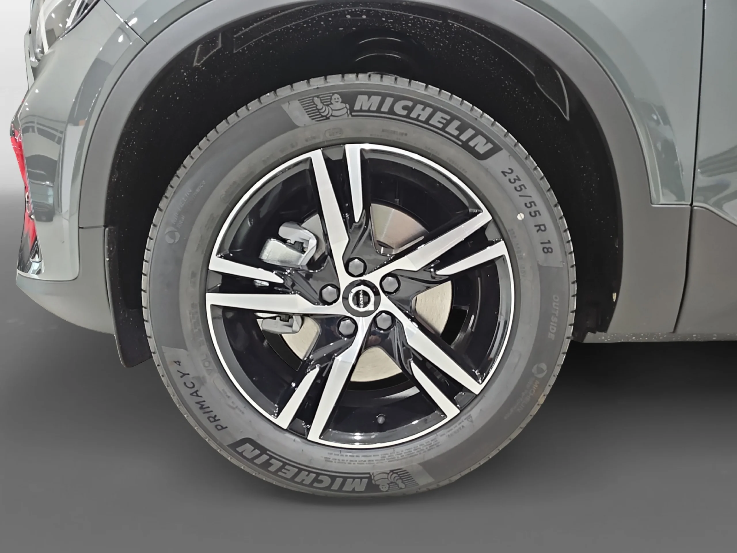 VOLVO XC40 2.0 B3 G PLUS DARK AUTO - Foto 9