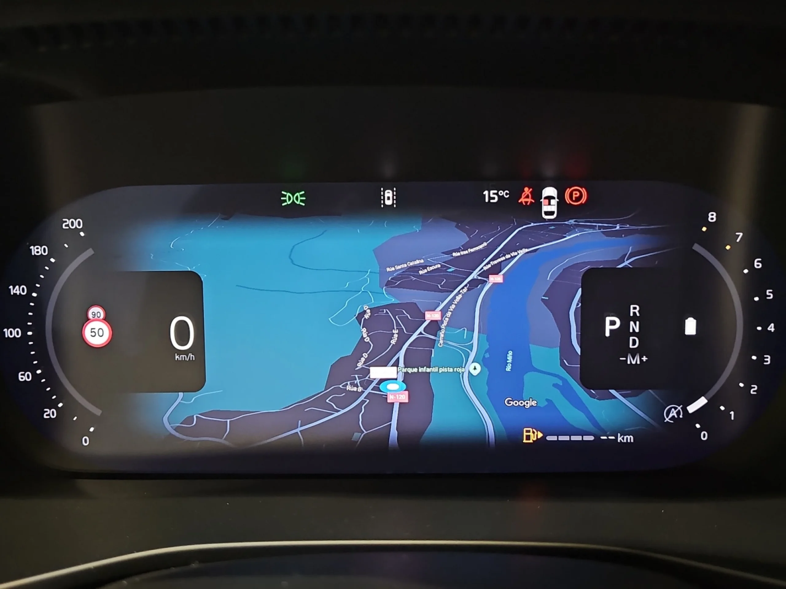 VOLVO XC40 2.0 B3 G PLUS DARK AUTO - Foto 15