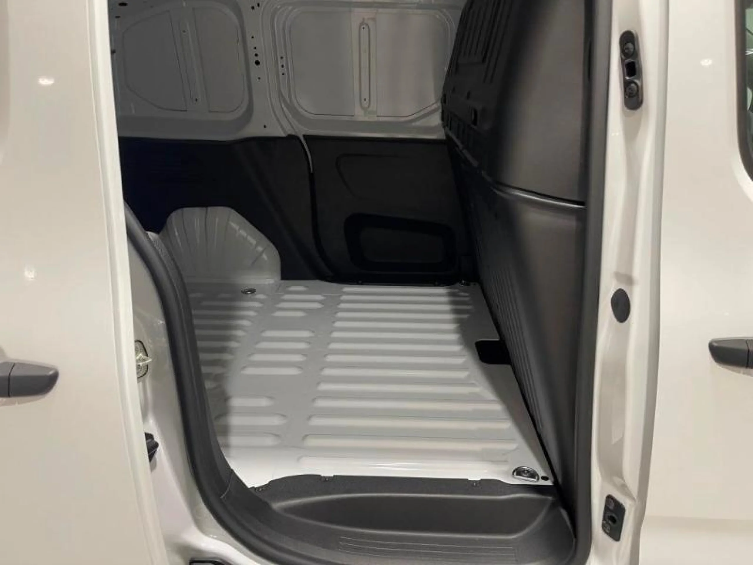 CITROEN BERLINGO TALLA M FEEL N1 - Foto 14