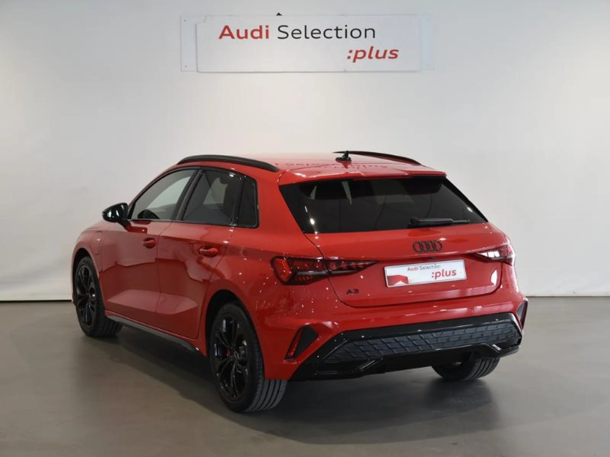 AUDI A3 SPORTBACK A3 SPORTBACK BLACK COMPETITION 45 TFSI E  200 KW S TRONIC - Foto 2