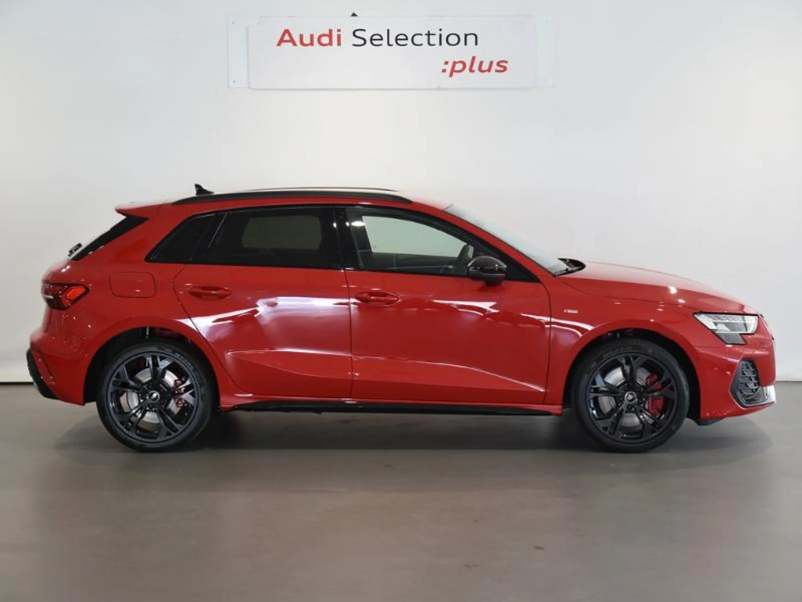 AUDI A3 SPORTBACK A3 SPORTBACK BLACK COMPETITION 45 TFSI E  200 KW S TRONIC - Foto 3