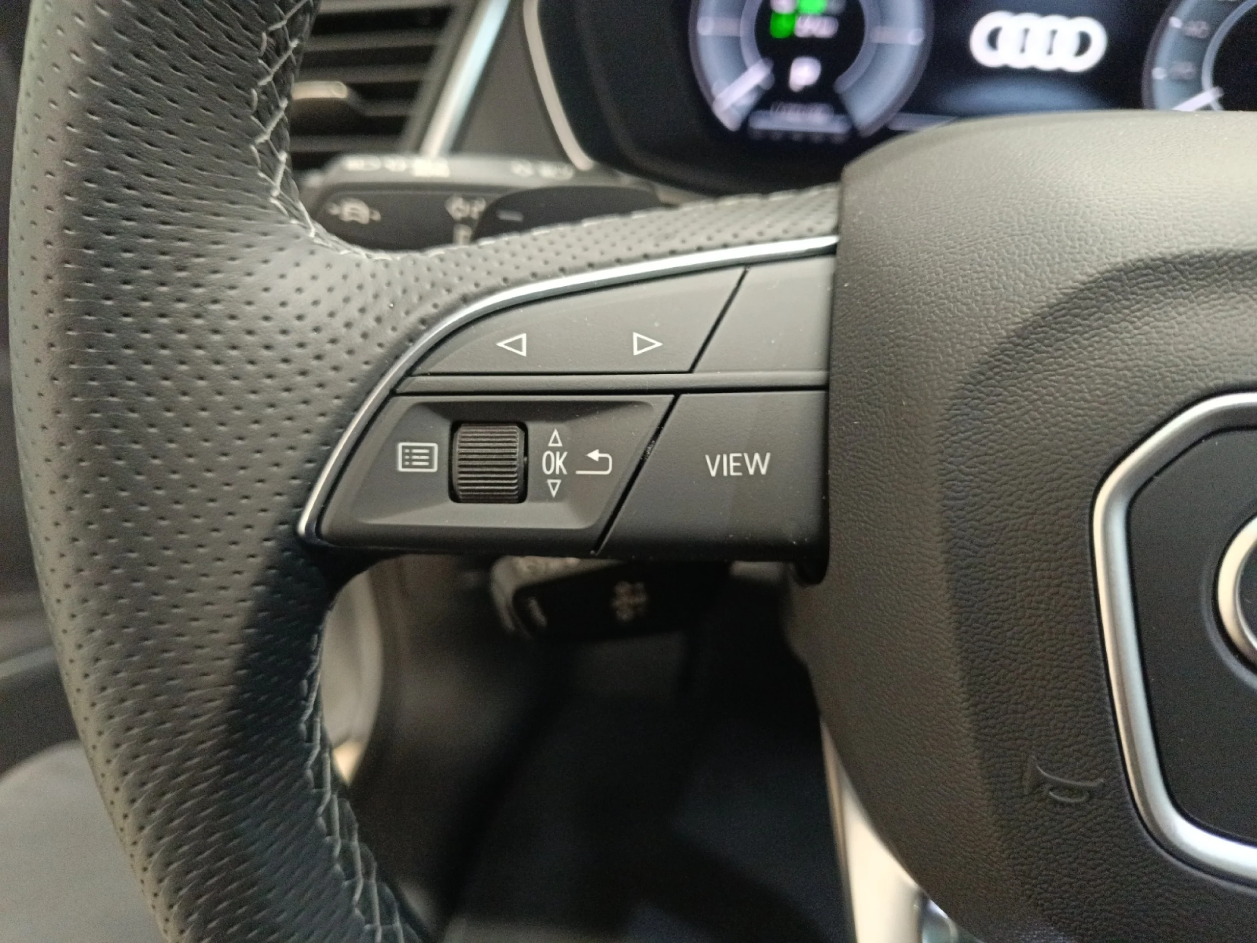 AUDI Q5 BLACK LINE 50 TFSI E QUATTRO - Foto 11