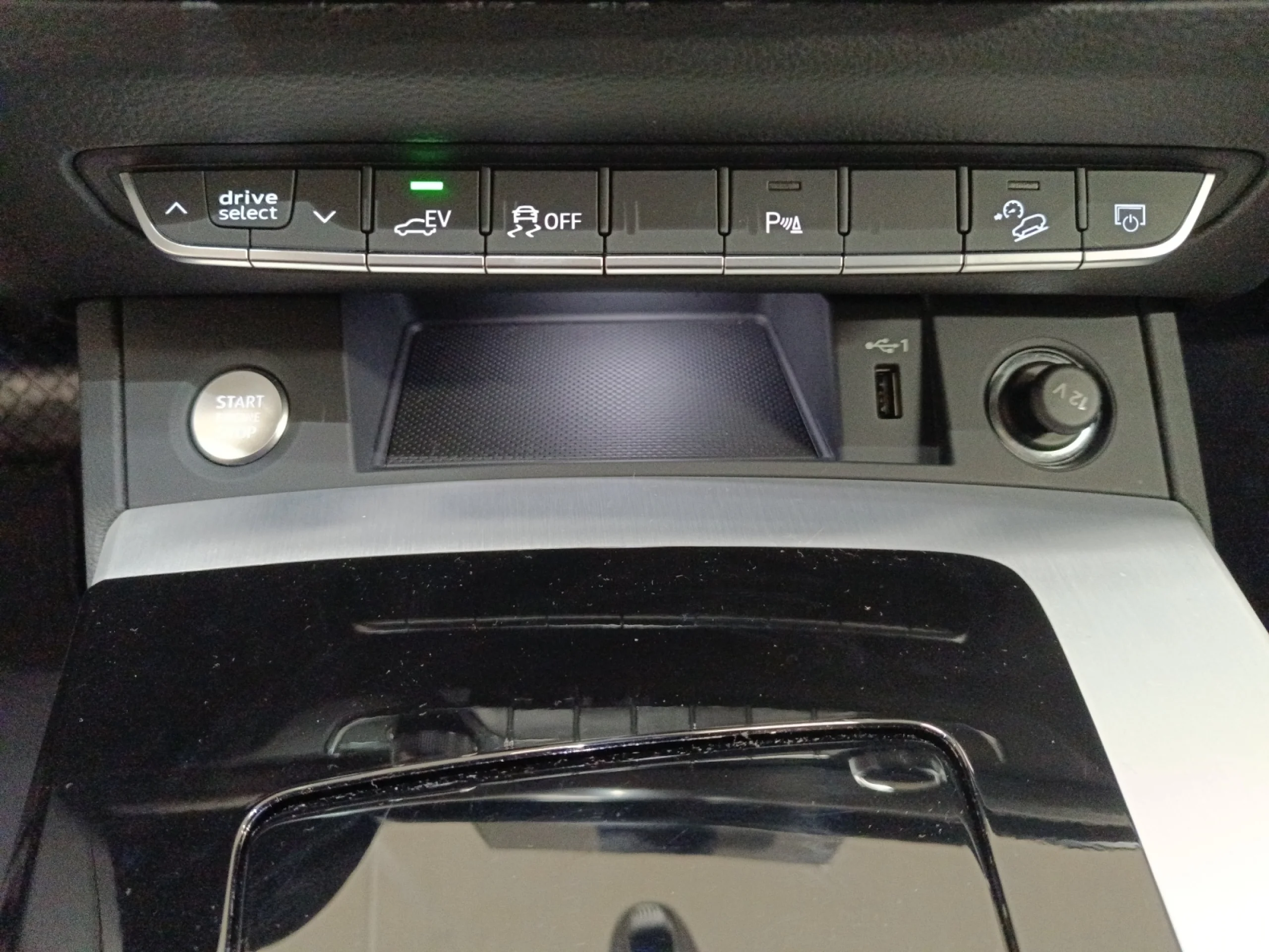 AUDI Q5 BLACK LINE 50 TFSI E QUATTRO - Foto 13