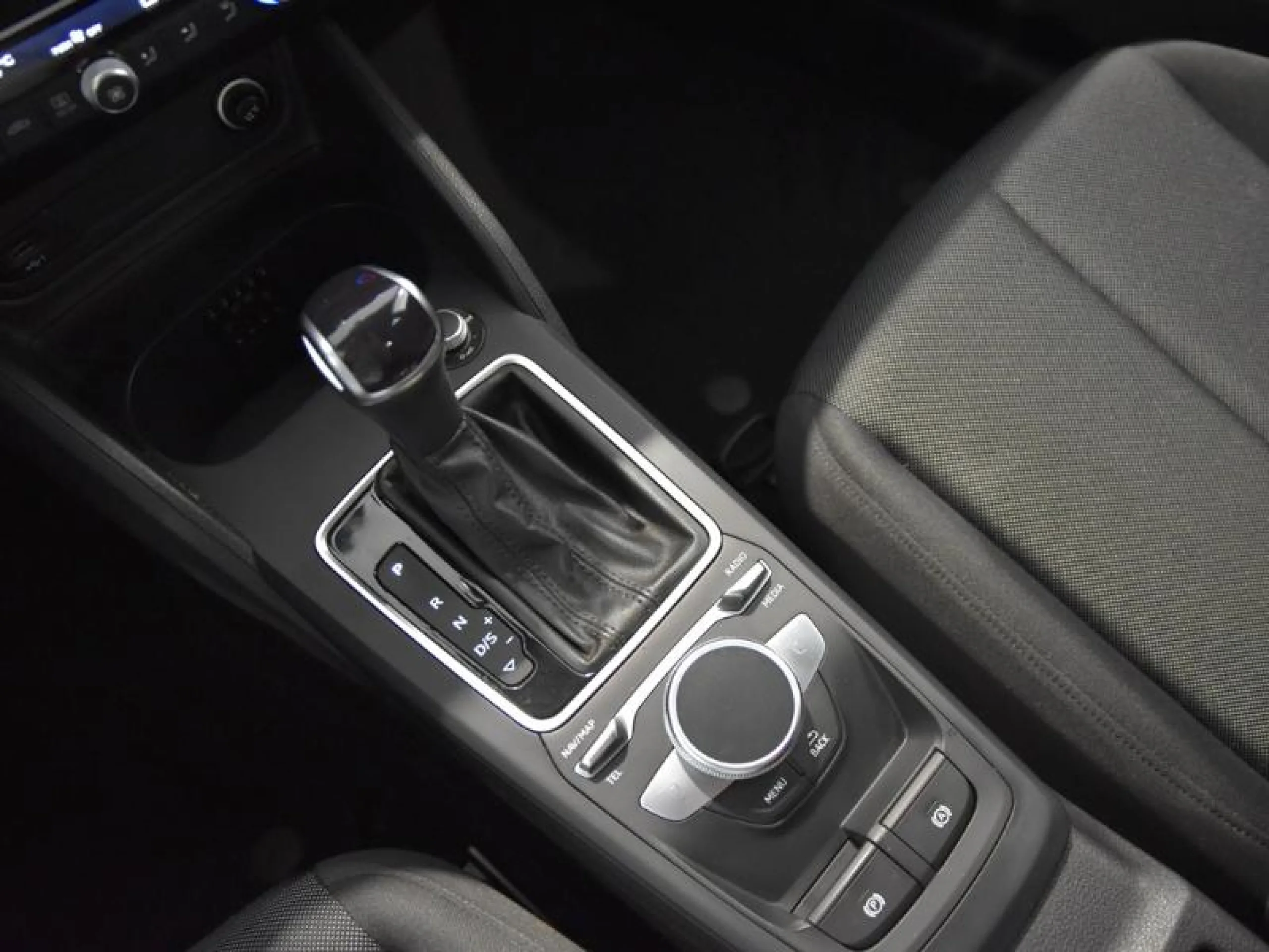 AUDI Q2 ADVANCED 30 TDI 85KW (116CV) S TRONIC - Foto 9
