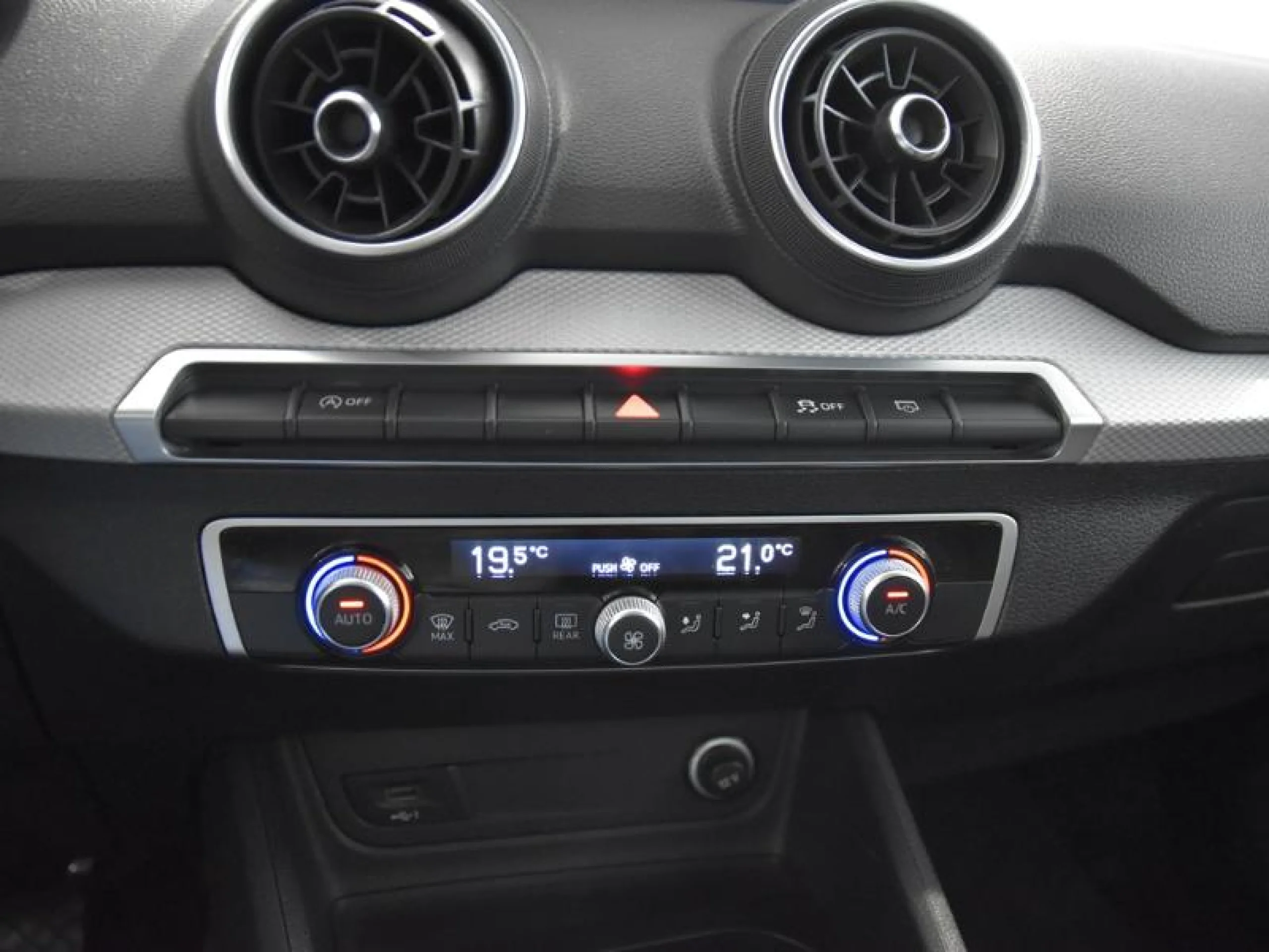 AUDI Q2 ADVANCED 30 TDI 85KW (116CV) S TRONIC - Foto 10