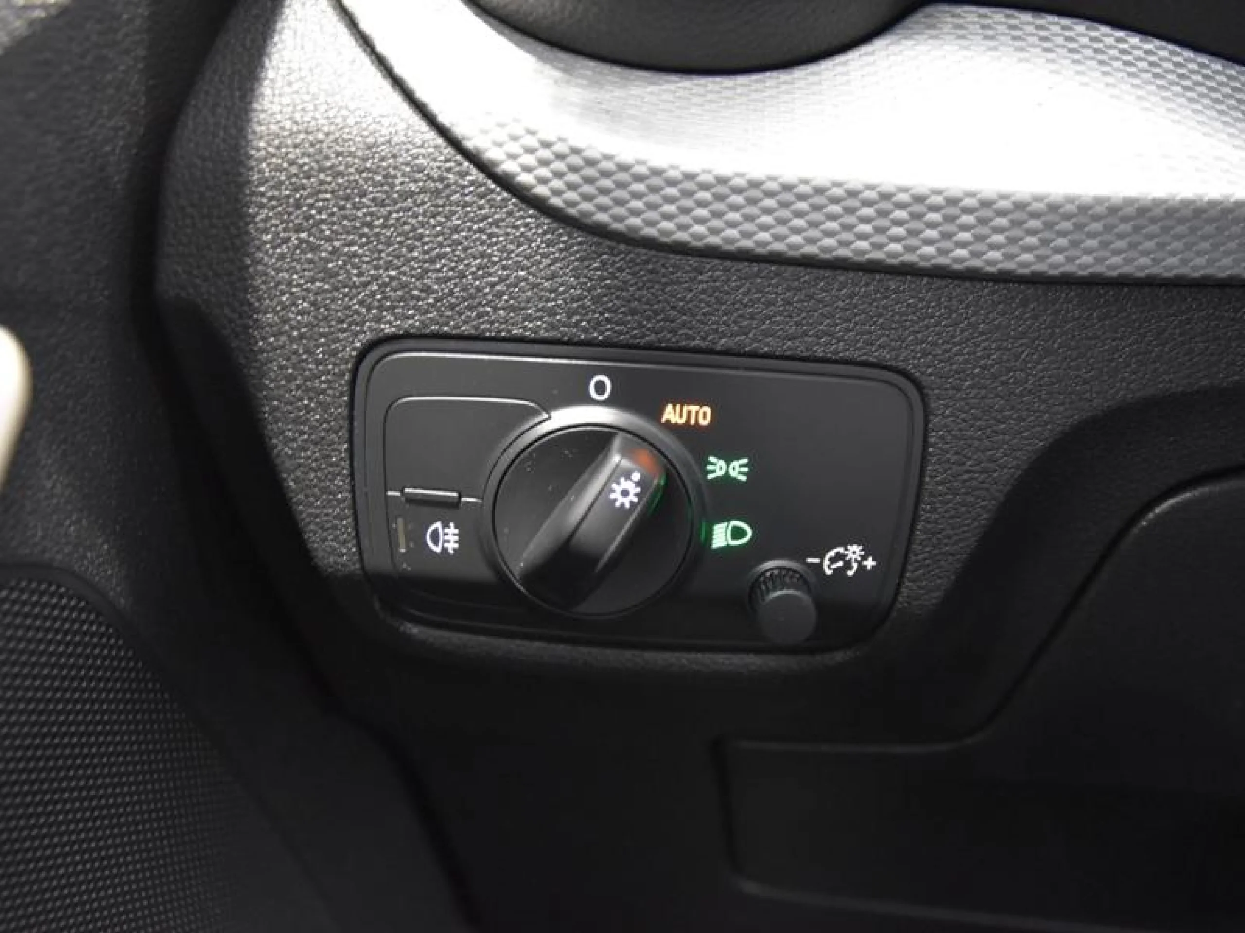 AUDI Q2 ADVANCED 30 TDI 85KW (116CV) S TRONIC - Foto 16
