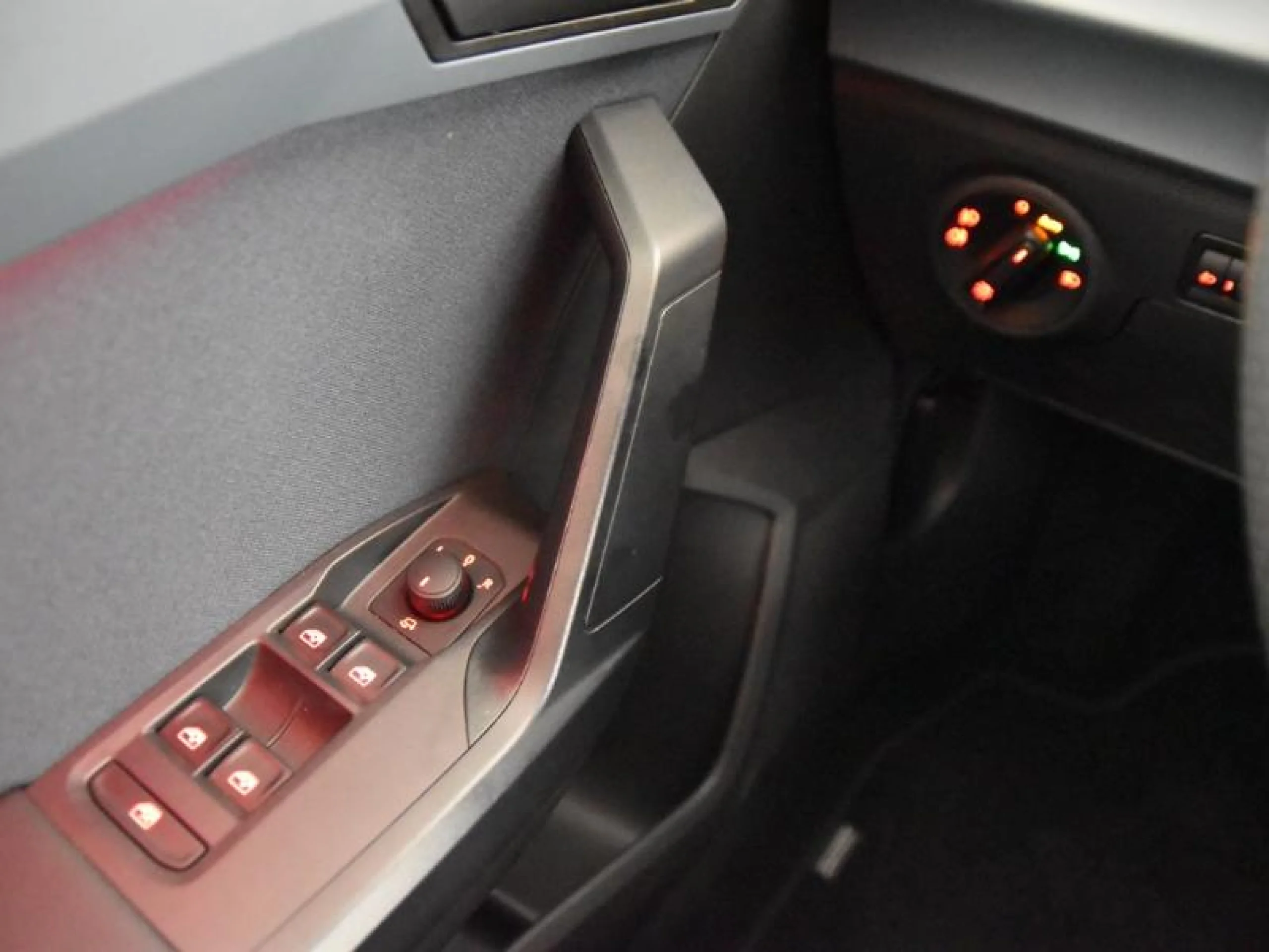 SEAT ARONA 1.0 TSI 85KW (115CV) START&STOP STYLE - Foto 16