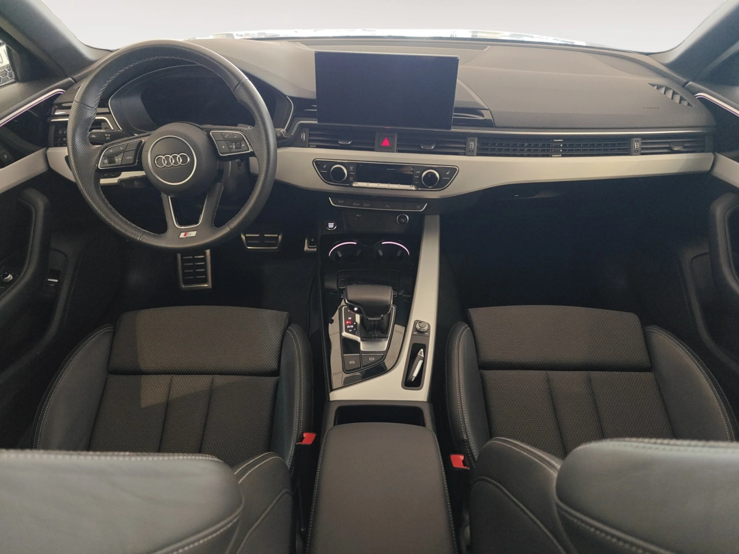 AUDI A4 AVANT BLACK LINE 35 TDI 120KW S TRONIC - Foto 7