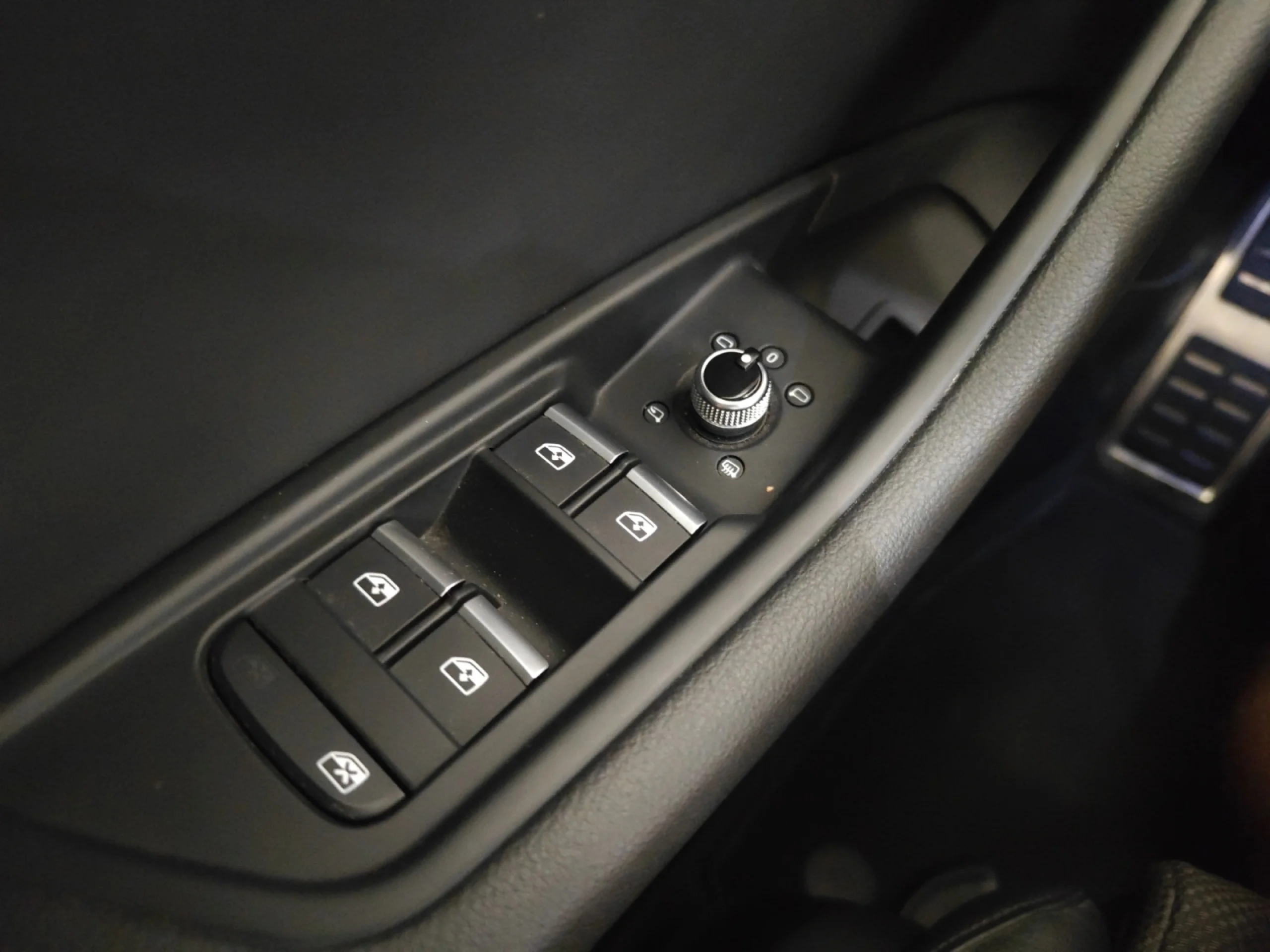 AUDI A4 AVANT BLACK LINE 35 TDI 120KW S TRONIC - Foto 16