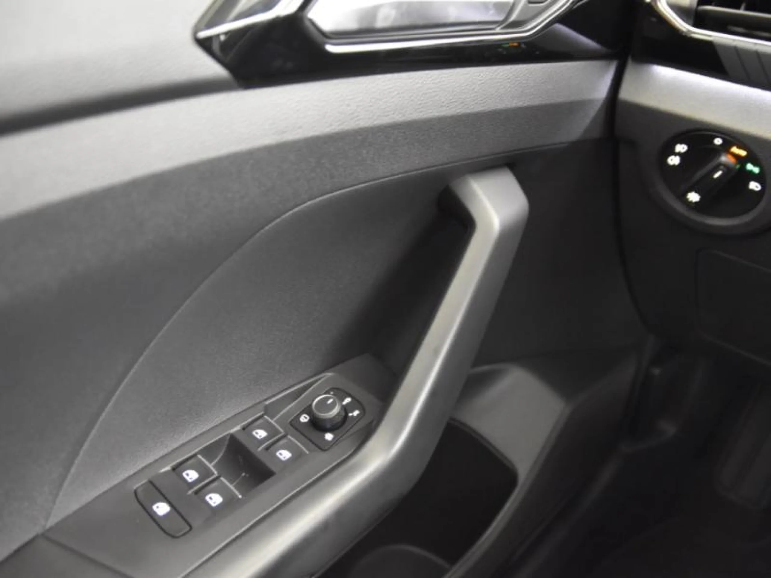 VOLKSWAGEN T CROSS SPORT 1.0 TSI 81KW (110CV) - Foto 16